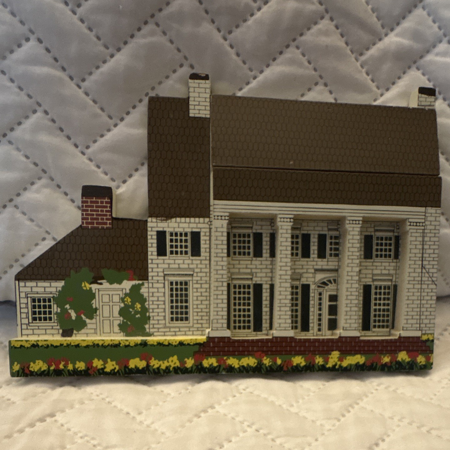 Gone With the Wind Tara Plantation House Painted Wood Miniature House 1995