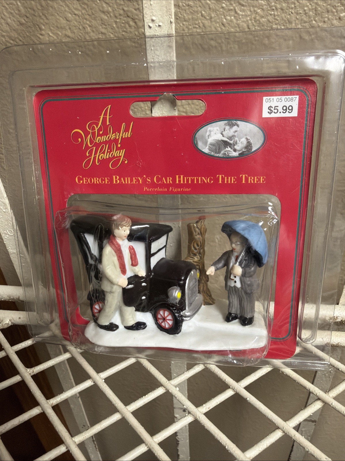 A Wonderful Life Holiday Village George Bailey’s Car Hitting The Tree Figurine