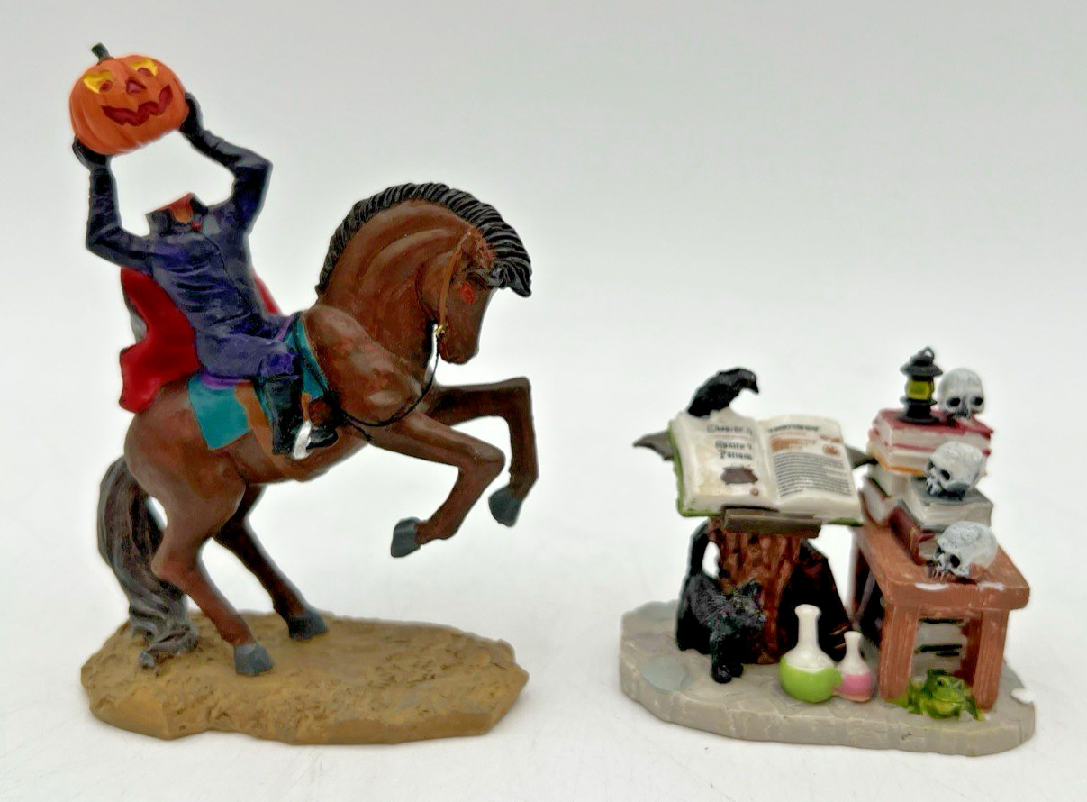 LEMAX SPOOKY TOWN PIRATES TREASURE CHEST, HEADLESS HORSEMAN SKELETONS, LEAF PILE