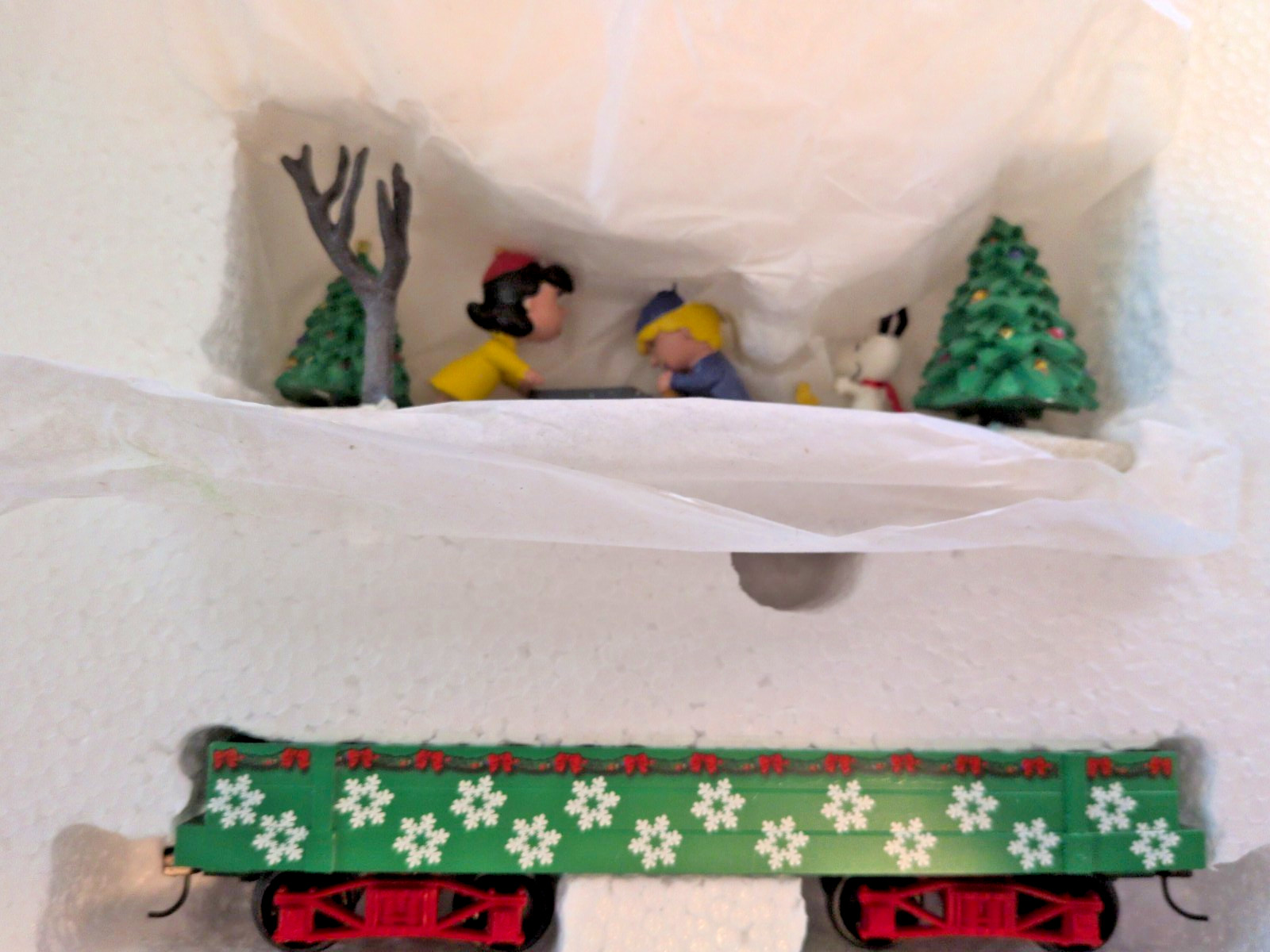 Peanuts Christmas Express Train Car Hawthorne Village “Holiday Melody” COA NIB