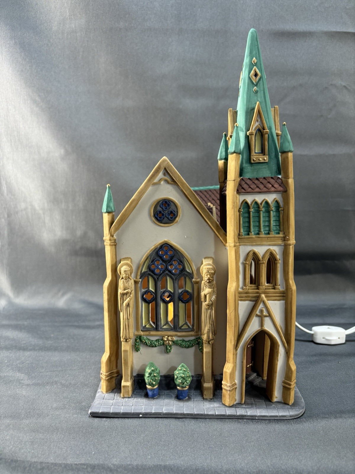 Dept 56 All Saints Corner Church Heritage Village Collection 5542-5 Retired 1990