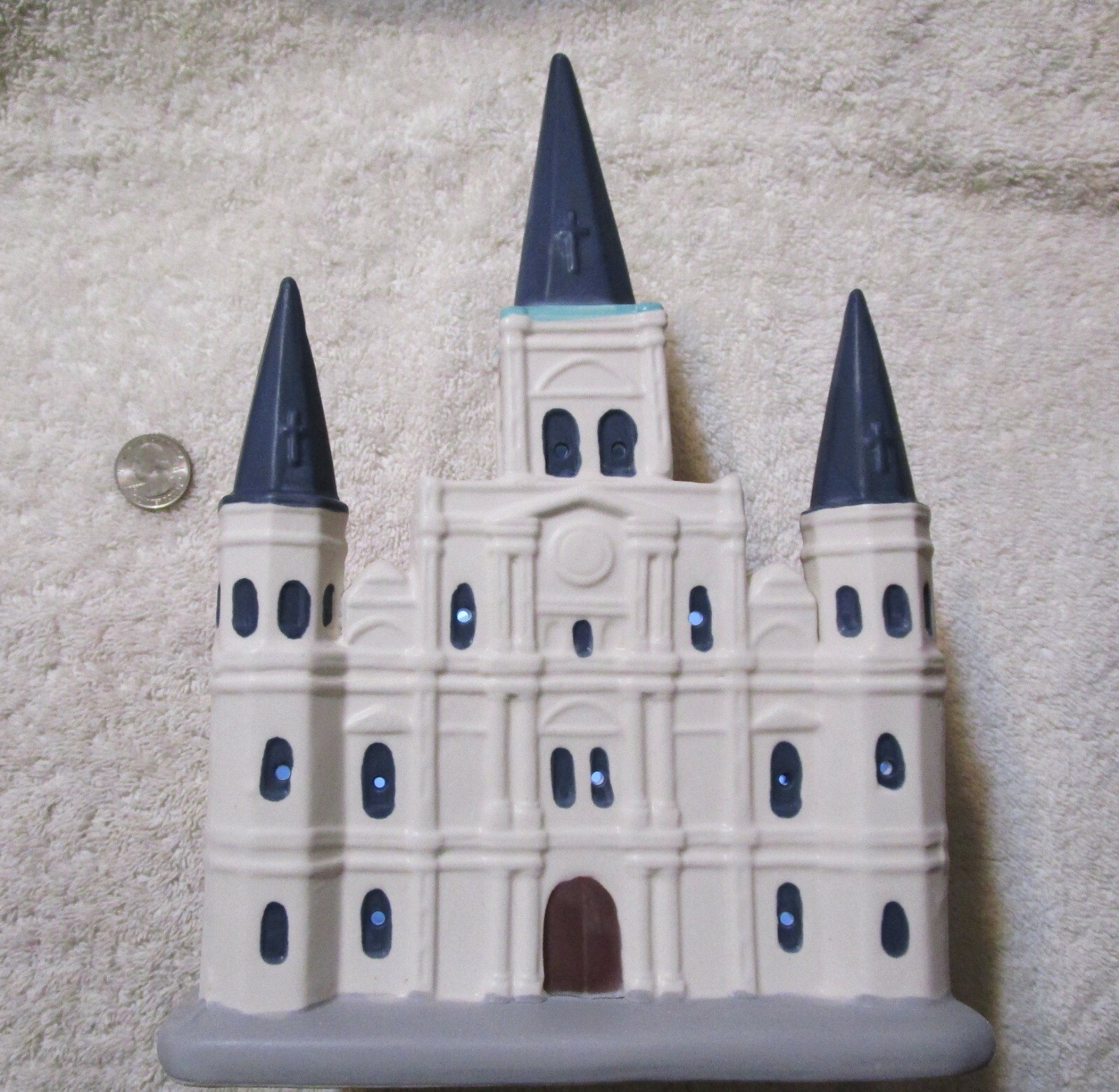 N. O. CRESCENT CITY CHRISTMAS VILLAGE “ST. LOUIS CATHEDRAL” REPLICA COLLECTIBLE