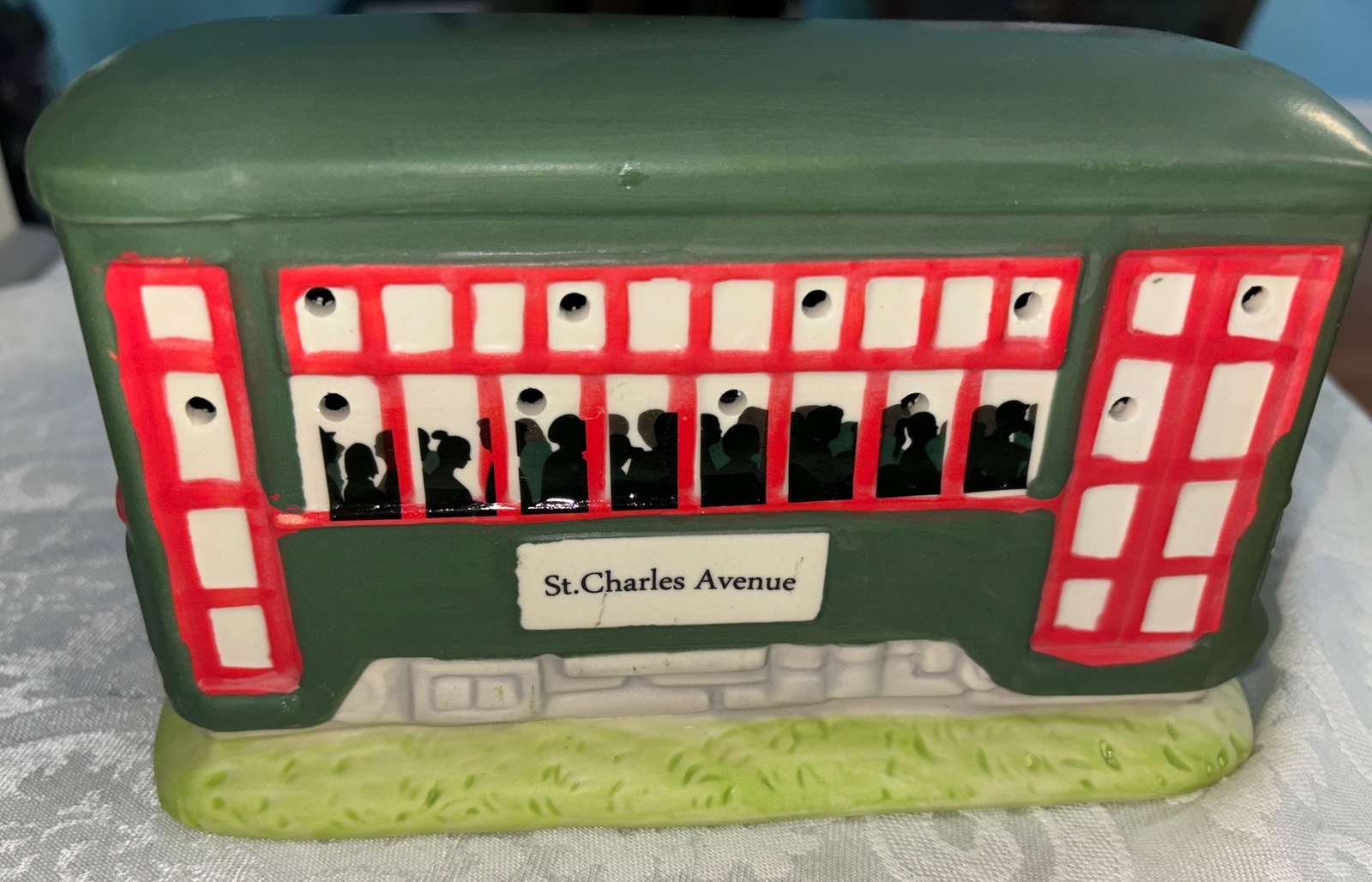 CRESCENT CITY CHRISTMAS VILLAGE “ST. CHARLES AVE STREETCAR” REPLICA COLLECTIBLE
