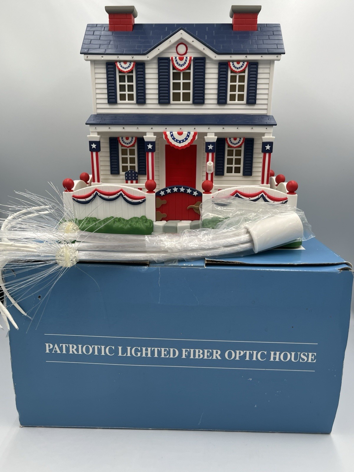 Avon Patriotic Lighted Fiber Optic House 4th Of July Fireworks 2003 With Box EUC