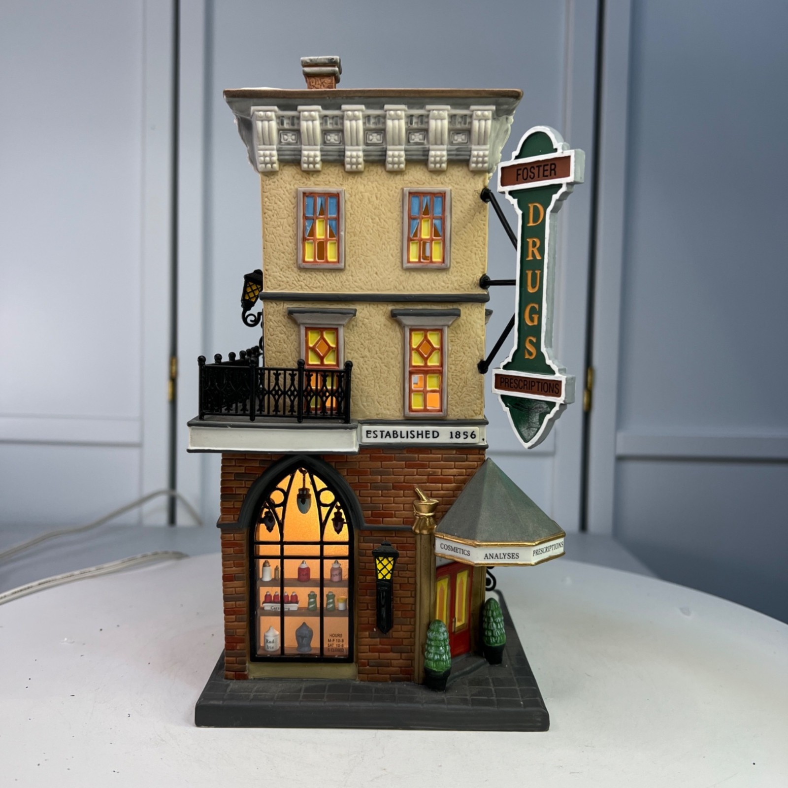 Dept 56 Foster Pharmacy Christmas in the City Lighted Building – 2000 (NO Box)