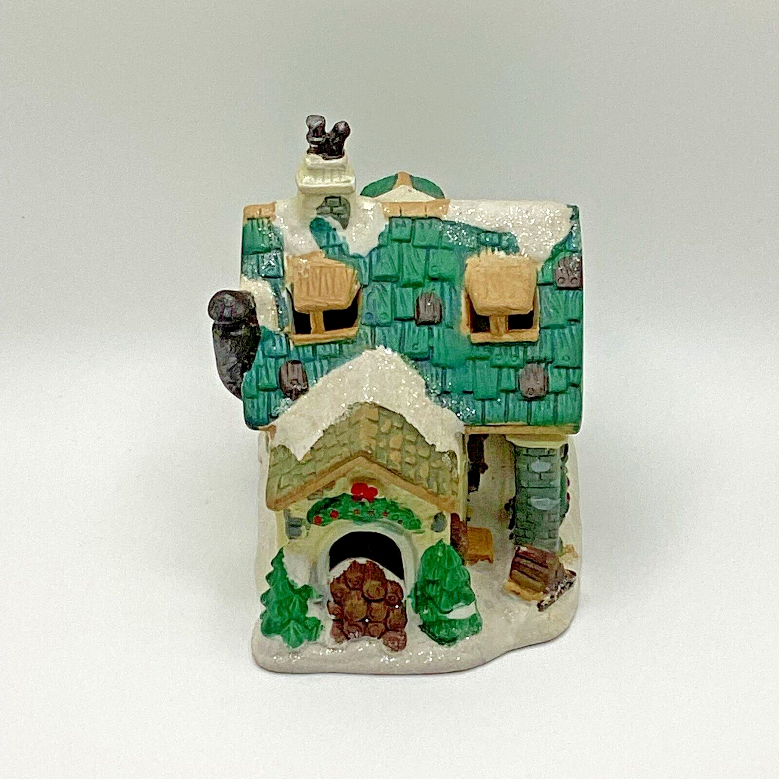 Cobblestone Corners Christmas Village Country Cabin 2003