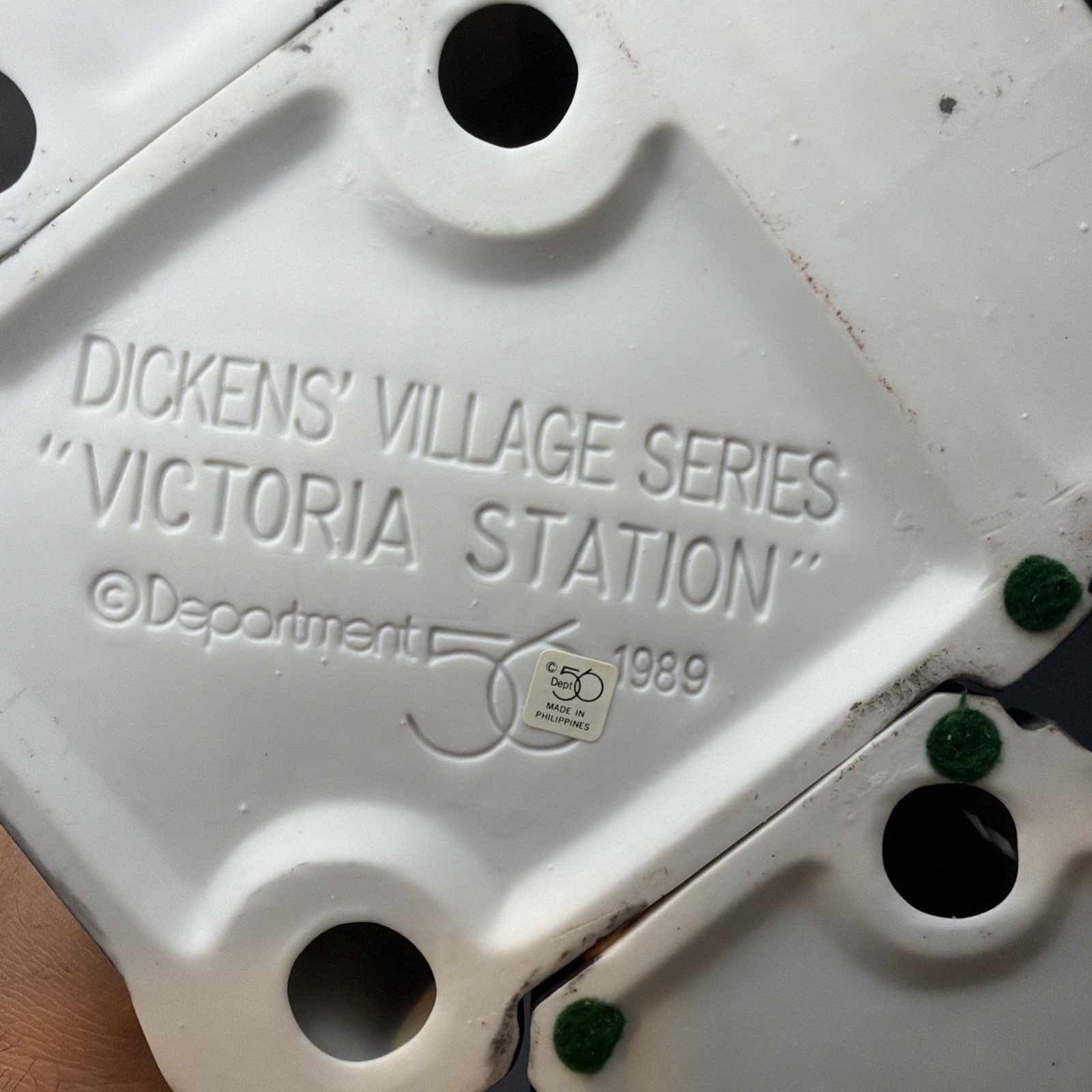 Department 56 Dickens’ Village Victoria Station Lighted Hand Painted Porcelain