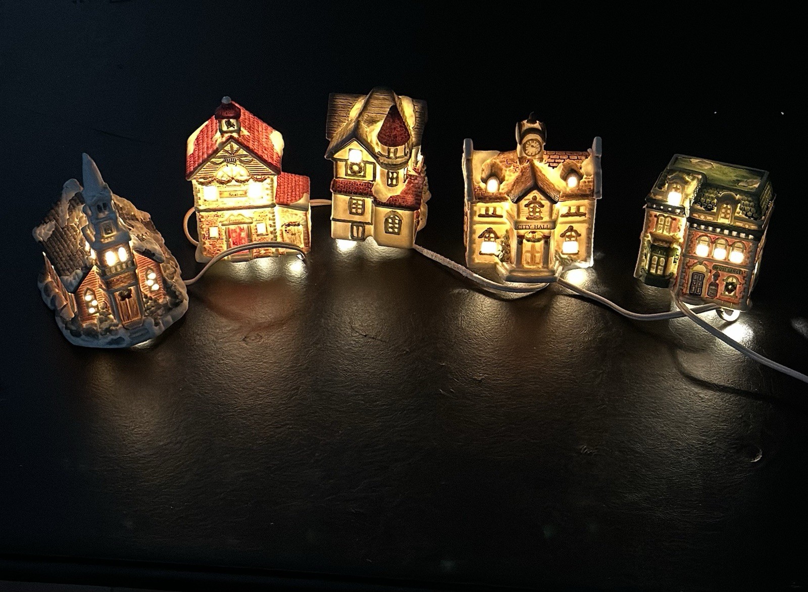 Mervyns 1993 Christmas Village Square 5 Piece Miniature House Christmas Set