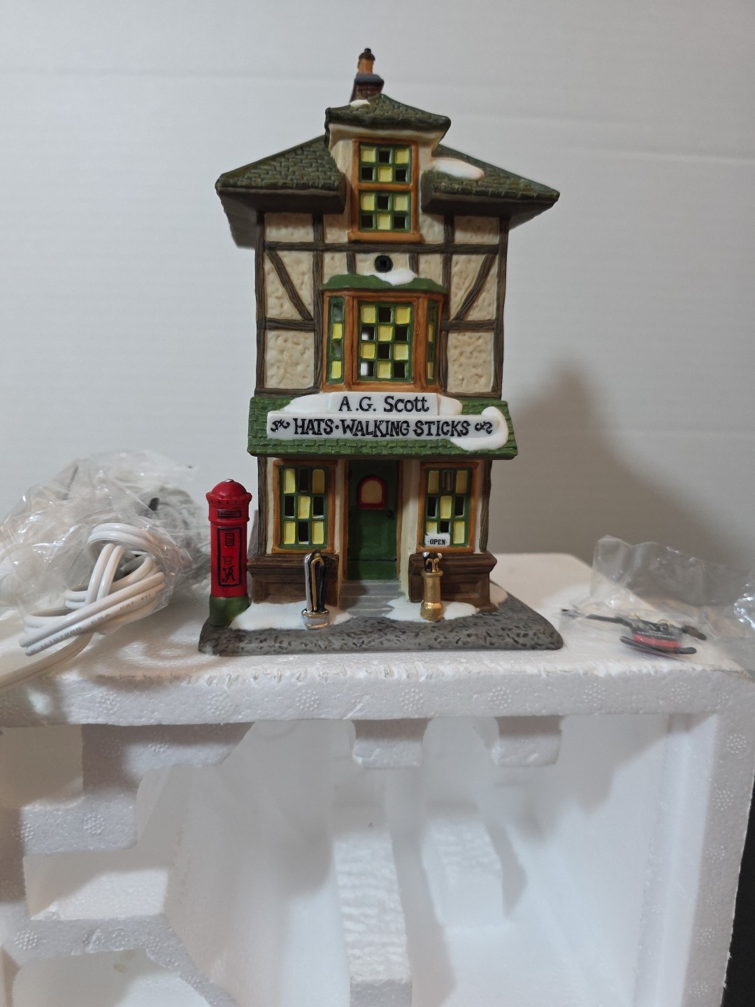 Dept 56 Dickens Village “A.G. Scott Hats & Walking Sticks” #58741 Lighted House