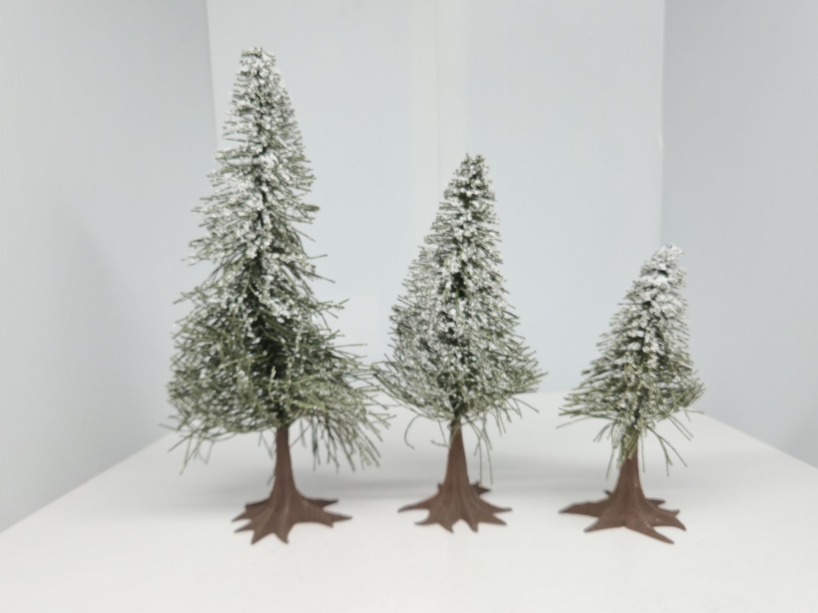 Dept 56 Village Sisal Trees Snow Flocked lot of 3, 8–12 inch Holiday Display
