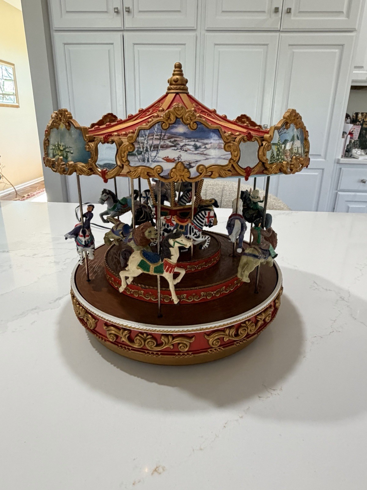 Mr. Christmas 2005 Grand Carousel Musical Rotating 30 Classic Songs Works No Box