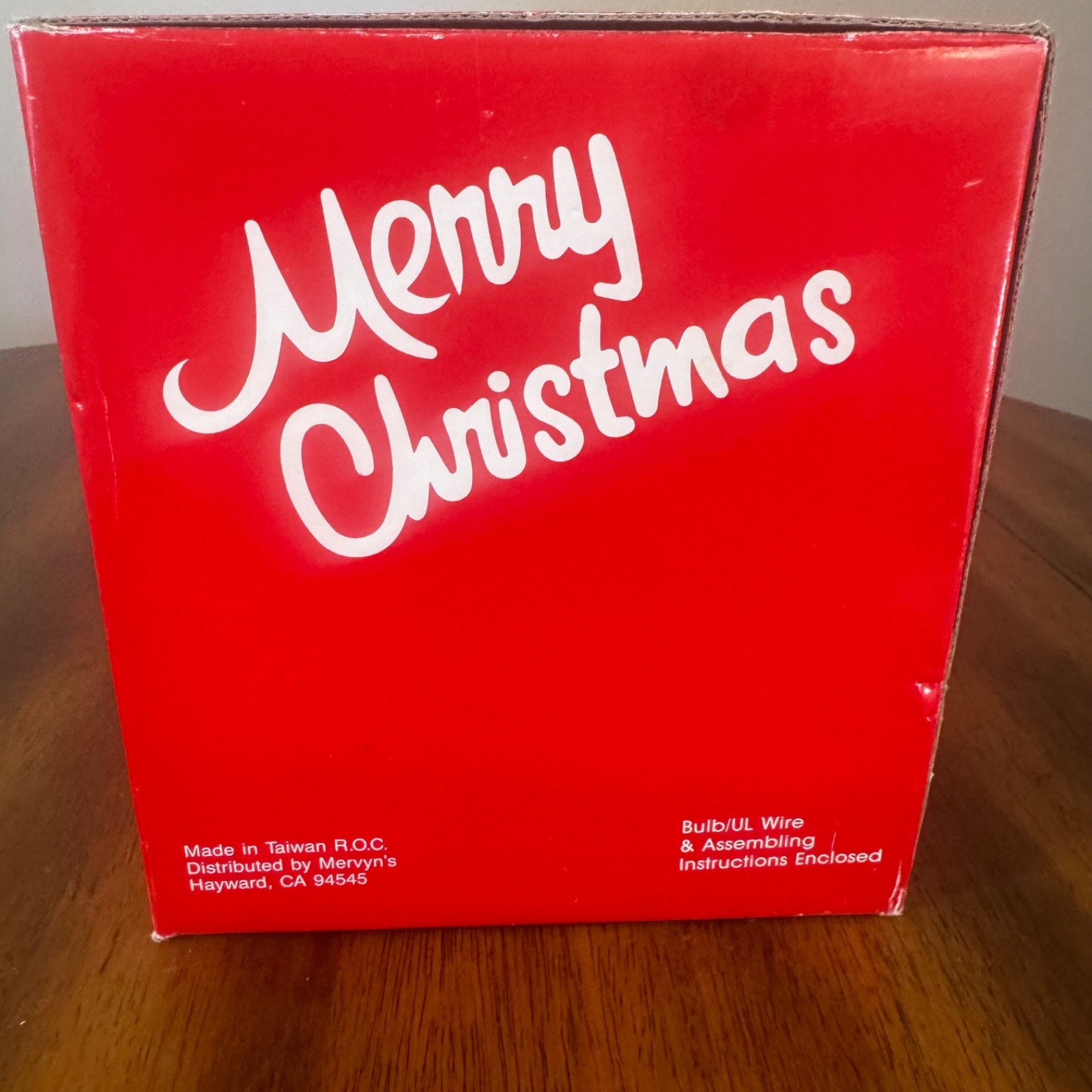 Mervyns Christmas Dickens’ Cottage 1987 vintage William Beckett Collection