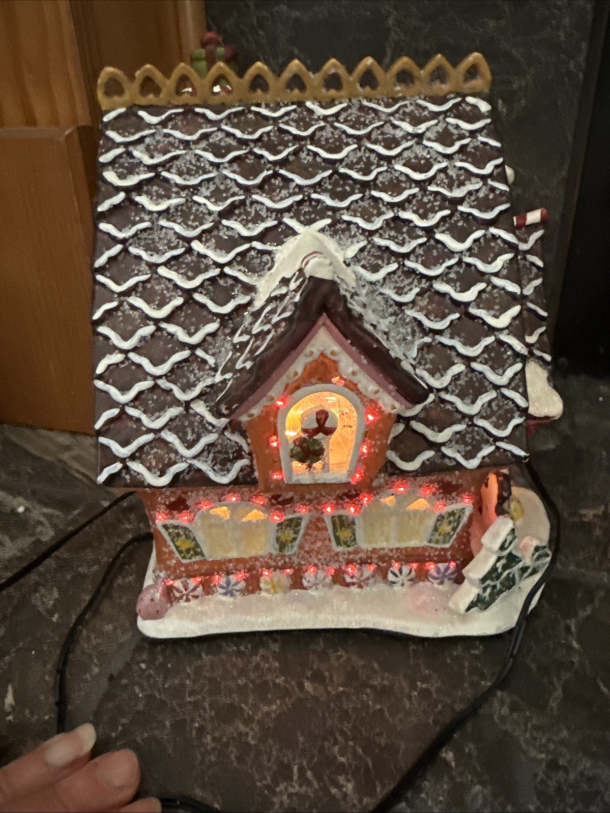 Dept 18 Fiber Optic Gingerbread House 8″ X 7.5″ Color Changing Ceramic Sugar