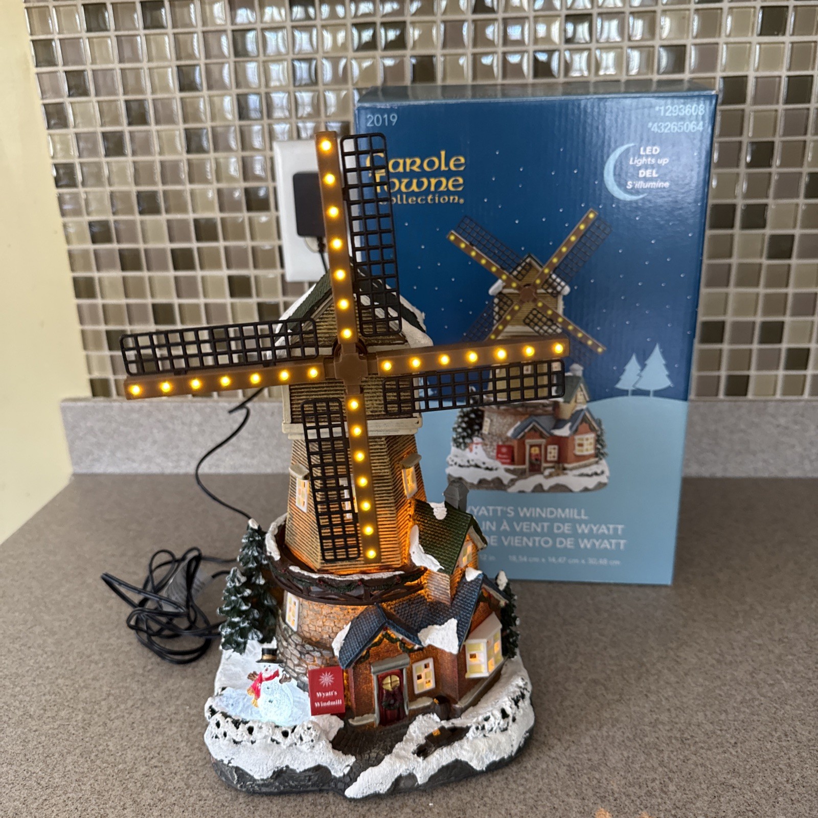 Carole Towne Collection 2019 Wyatt’s Windmill Motion Lights Christmas Village
