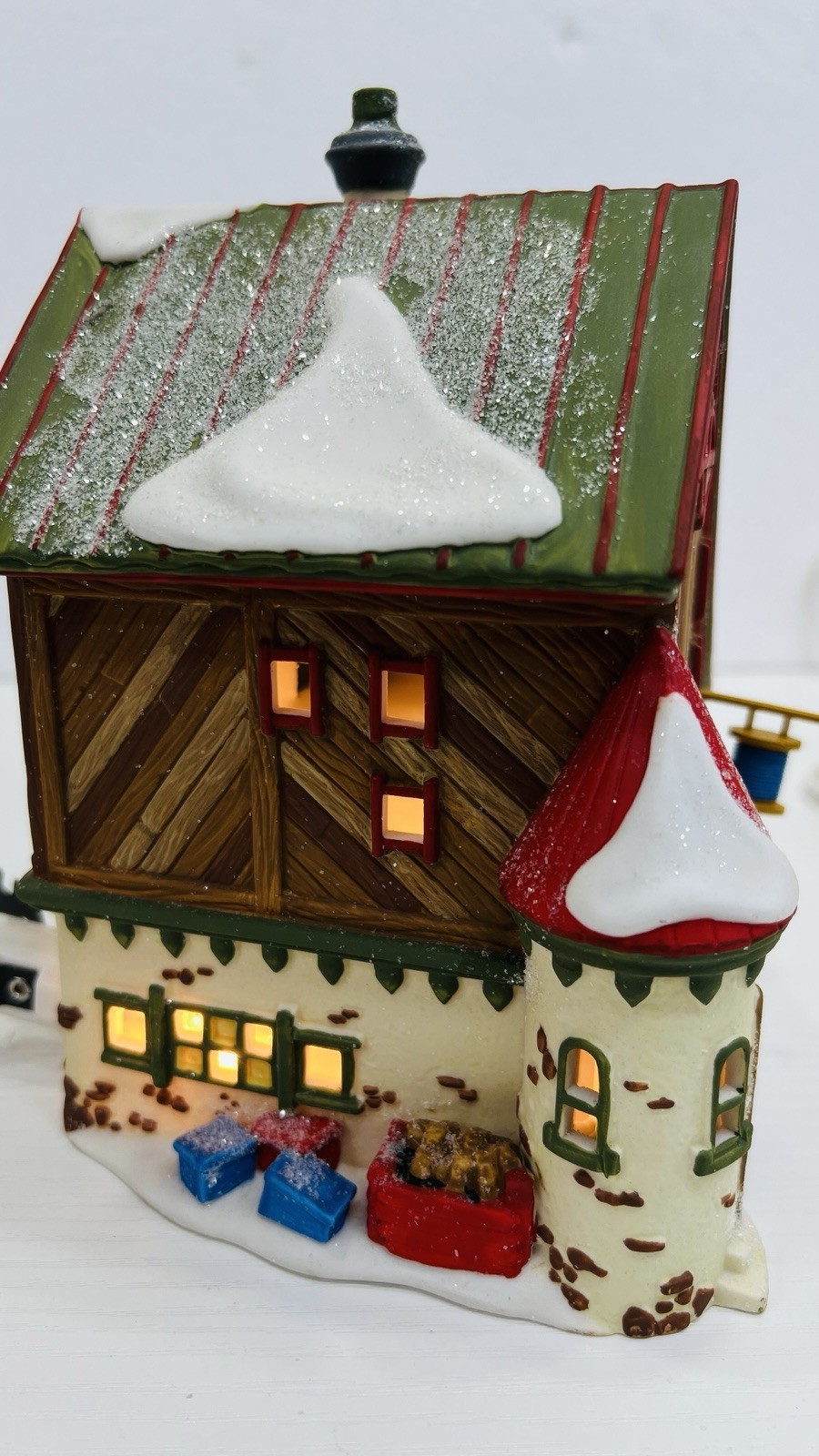 Dept 56 North Pole Series “Start A Tradition Set” Set Of 12 Pieces Excellent !