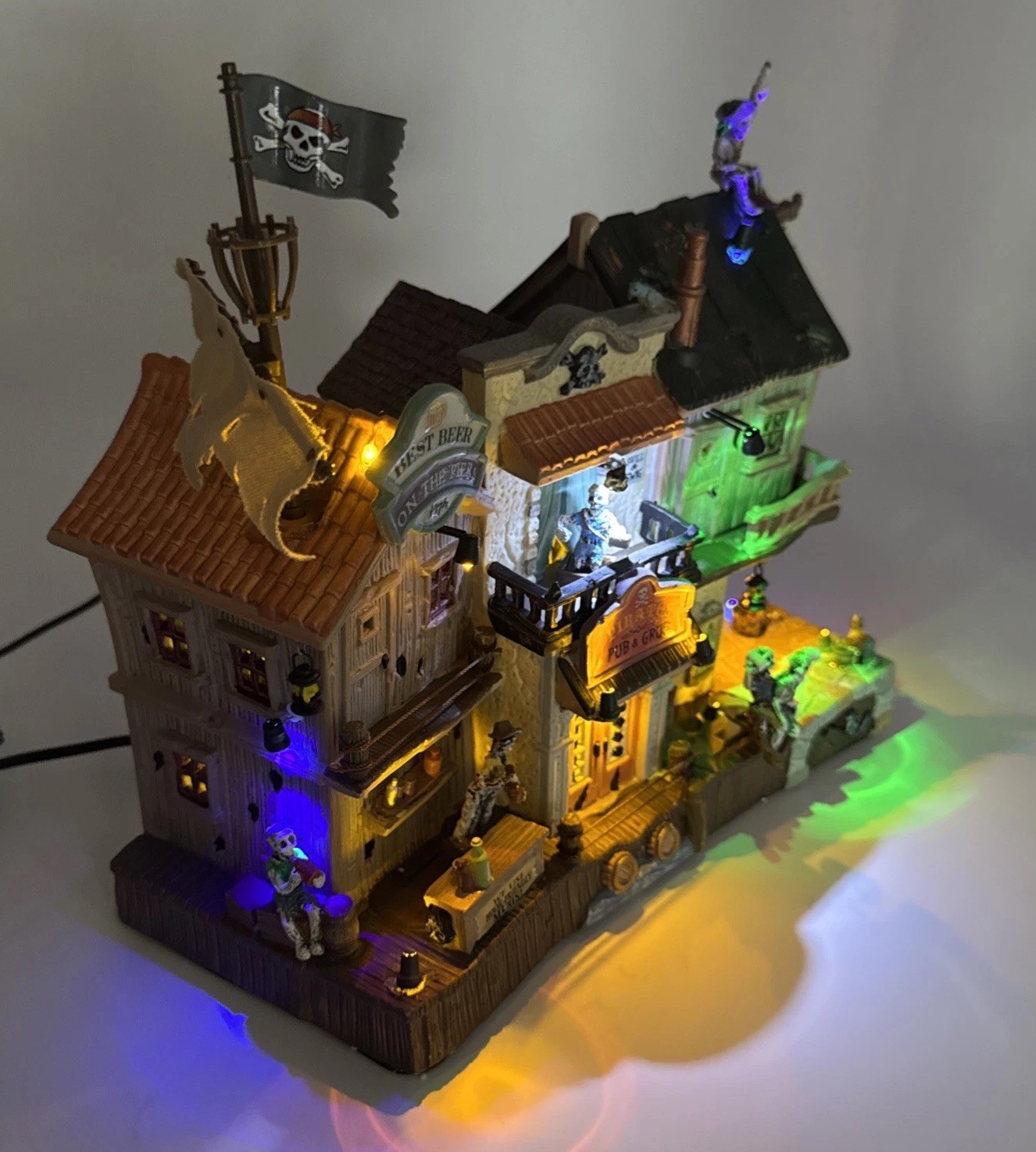 Lemax 2008 Spooky Town PIRATES PUB & GRUB Halloween Village House Retired READ