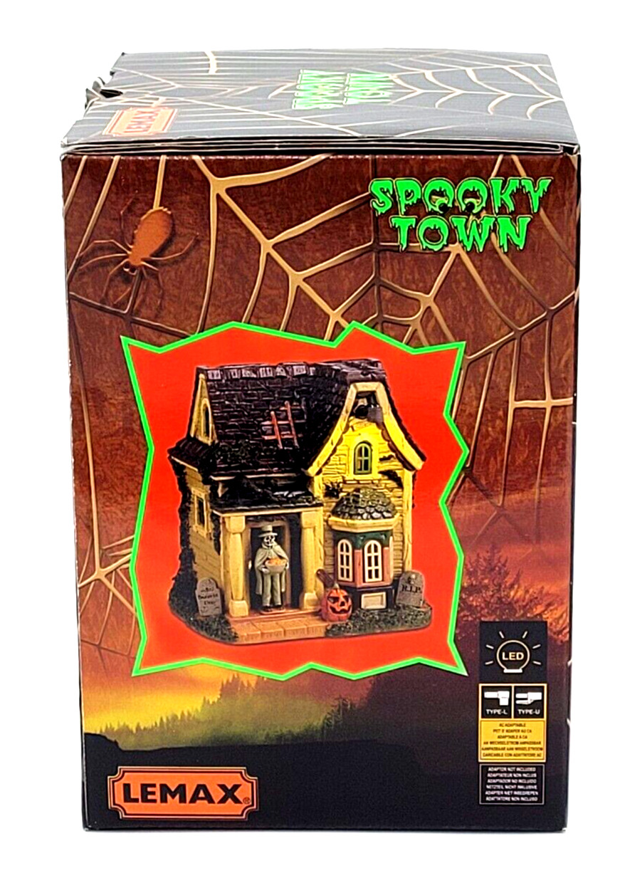 Lemax Spooky Town Gentleman Ghouls Treats Halloween LED Lighted Table Accent