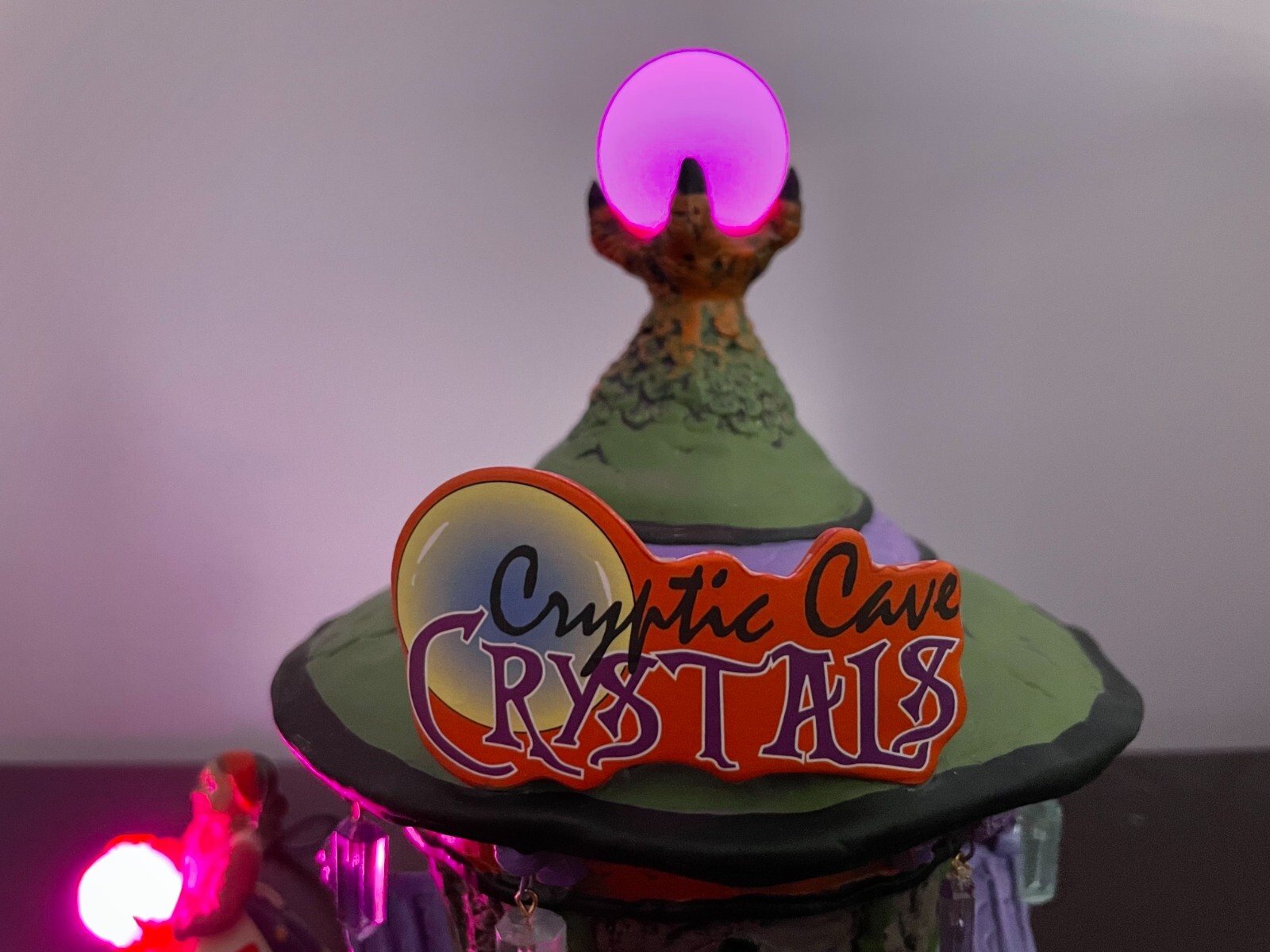 Dept 56 Halloween Cryptic Cave Crystals sold w/ Cave Mystic, NIB Lit Collectible