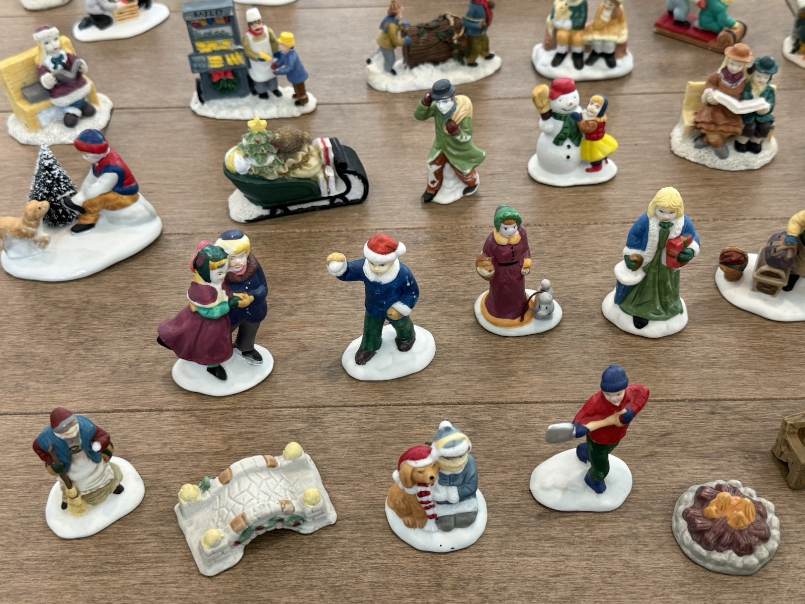 Vintage LEMAX Dept 56 House of Lloyd Figurines Christmas Village Figures Mix Lot