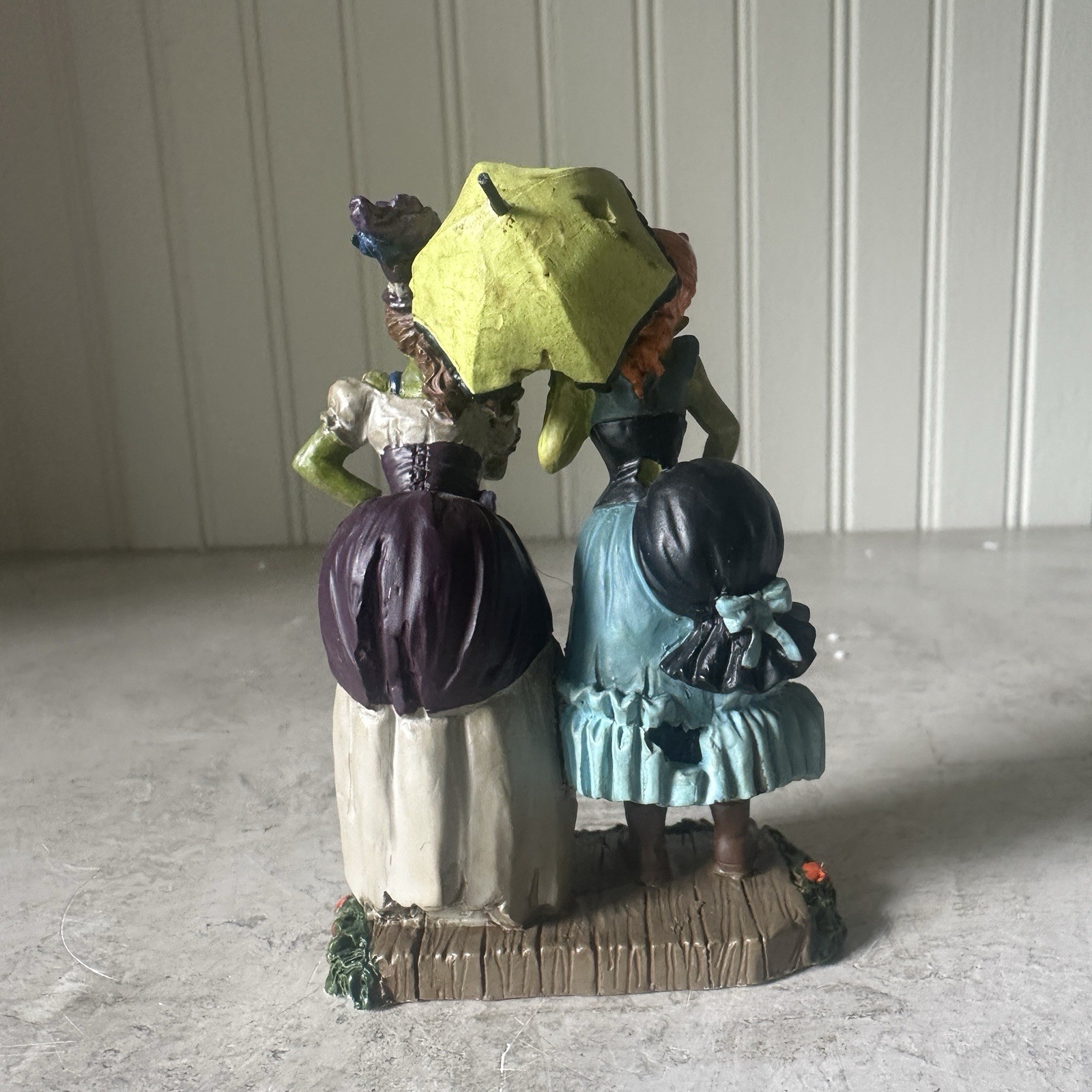 Dept 56 Painted Ladies HTF Halloween Village Accessory EUC 4044891 2015