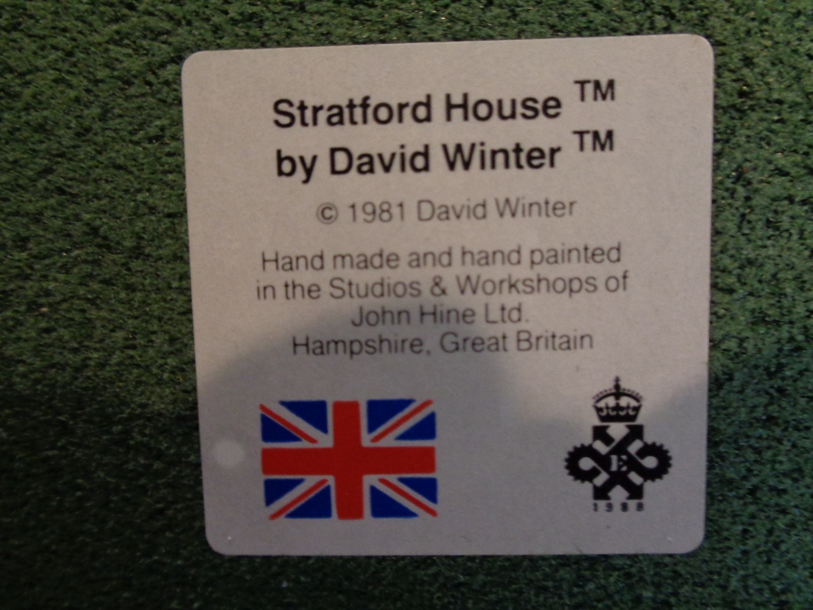 David Winter Cottage “Stratford House” made in Britain in 1981 with original box