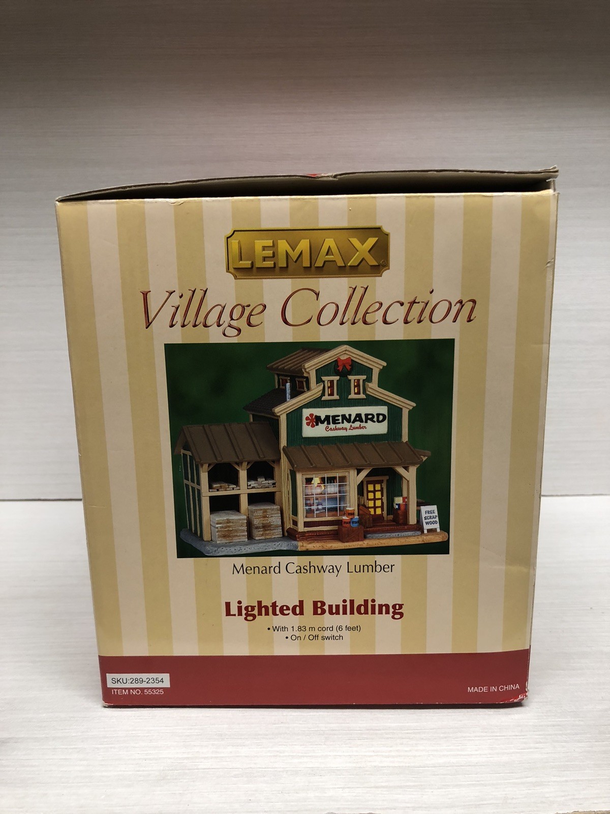 2005 LEMAX Harvest Crossing Lighted “MENARD CASHWAY LUMBER” #55325