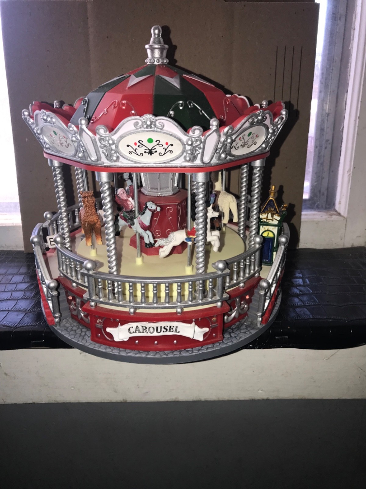 Merry-Go-Round, Carousel, Lights, Music, Animation, Works Great! LOOK!
