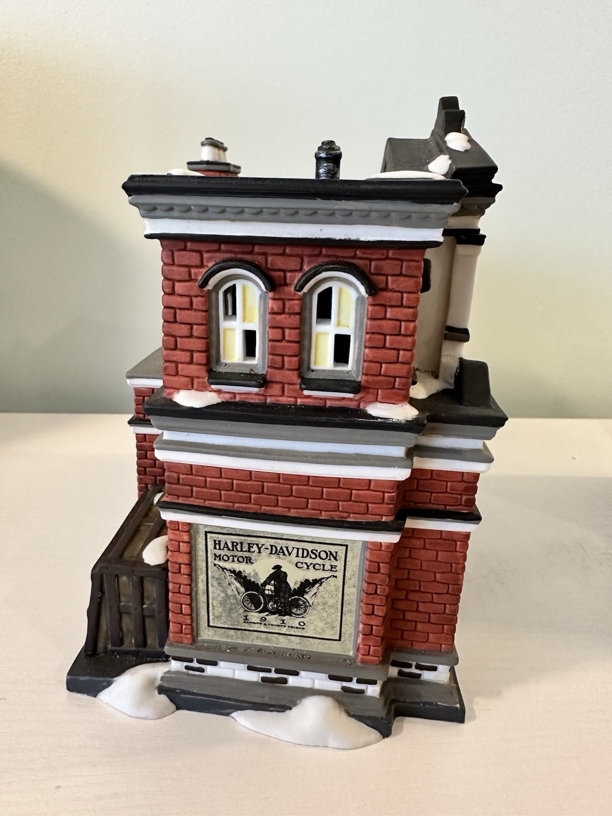 Department 56 CITC – Harley Davidson City Dealership & Fat Boy/Softail Accessory