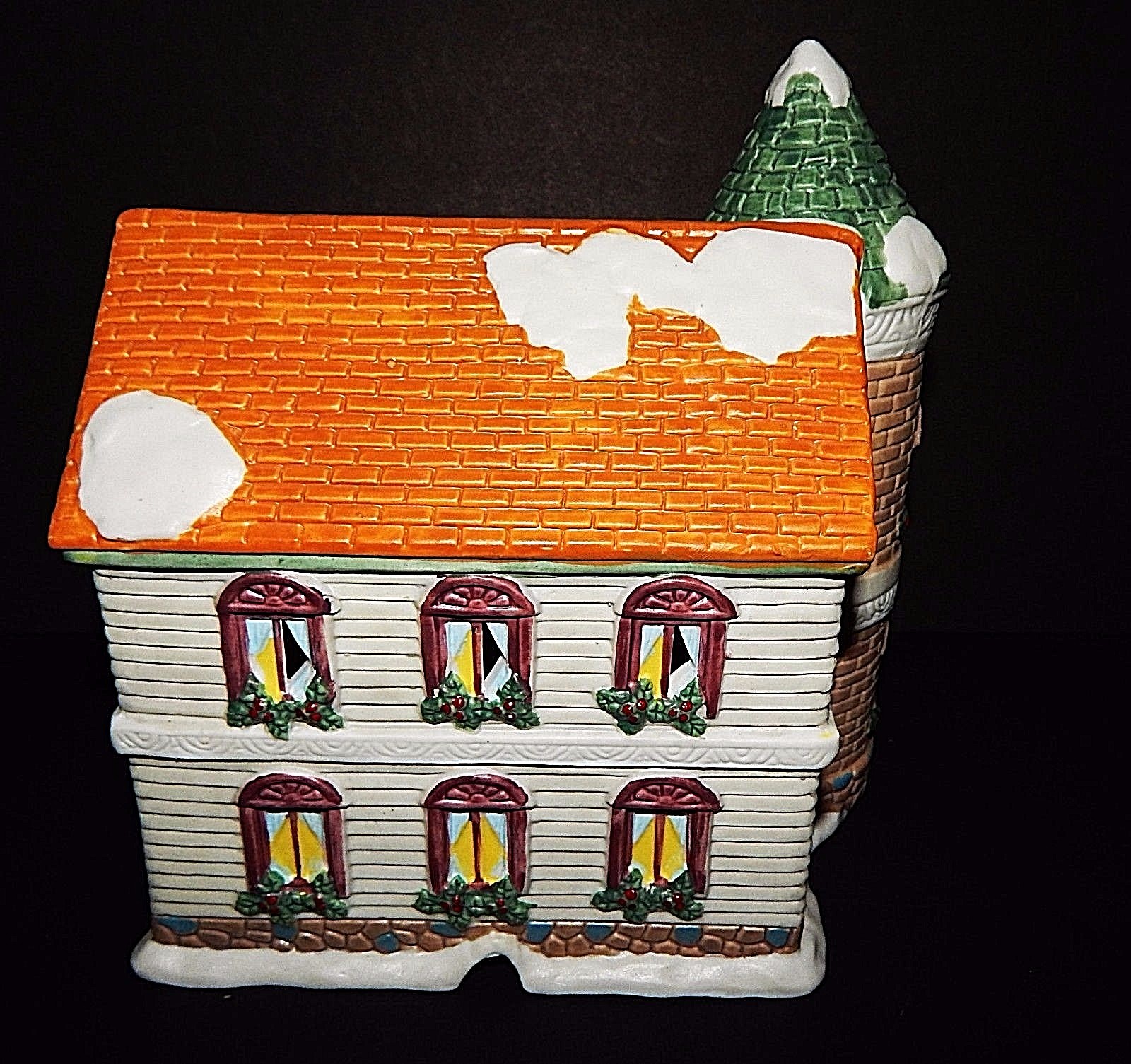 Country Furniture Porcelain Christmas Hand Painted Night Light Grandeur Noel Vi
