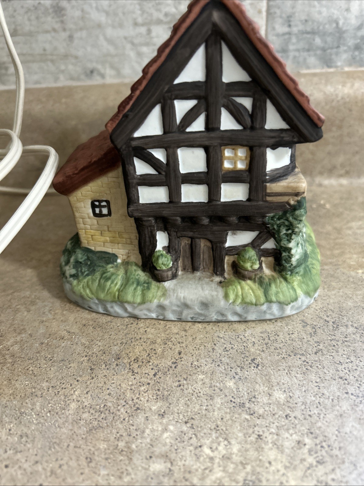 Lighted House Cottage Flambro “A Light In The Window Collection” Alpine