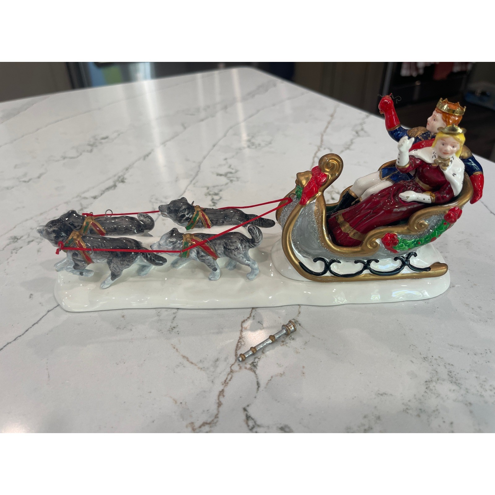 Department 56 SNOW CARNIVAL KING & QUEEN Royal Sleigh North Pole Series Unboxed