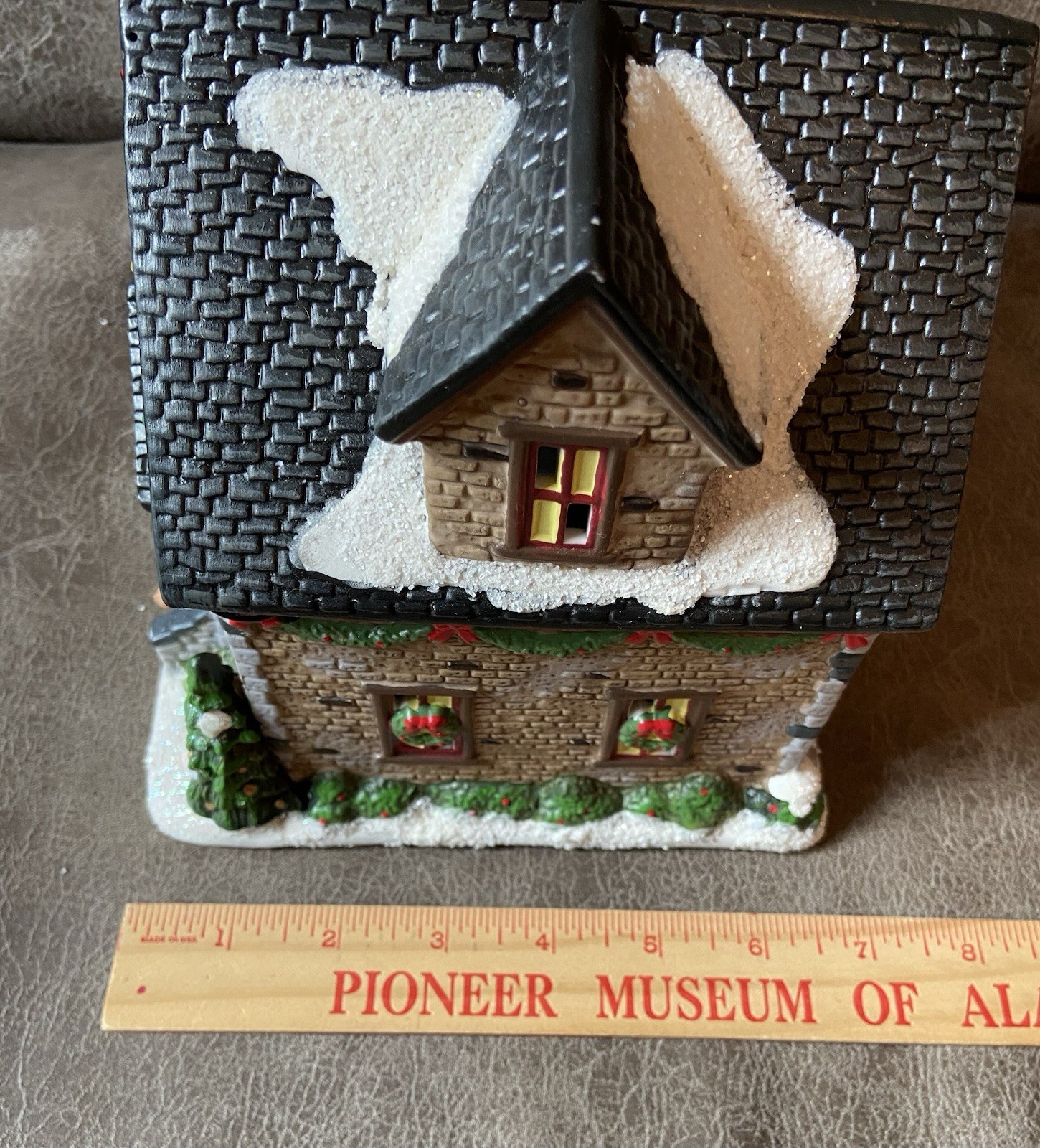 St. Nicholas Square 2011 SNS Veterinary Hospital Village **READ Description**