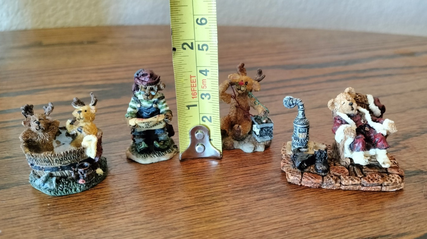 Vtg Boyds Bearly Built Villages Kringle’s Retreat Exclusive Edition With Figures