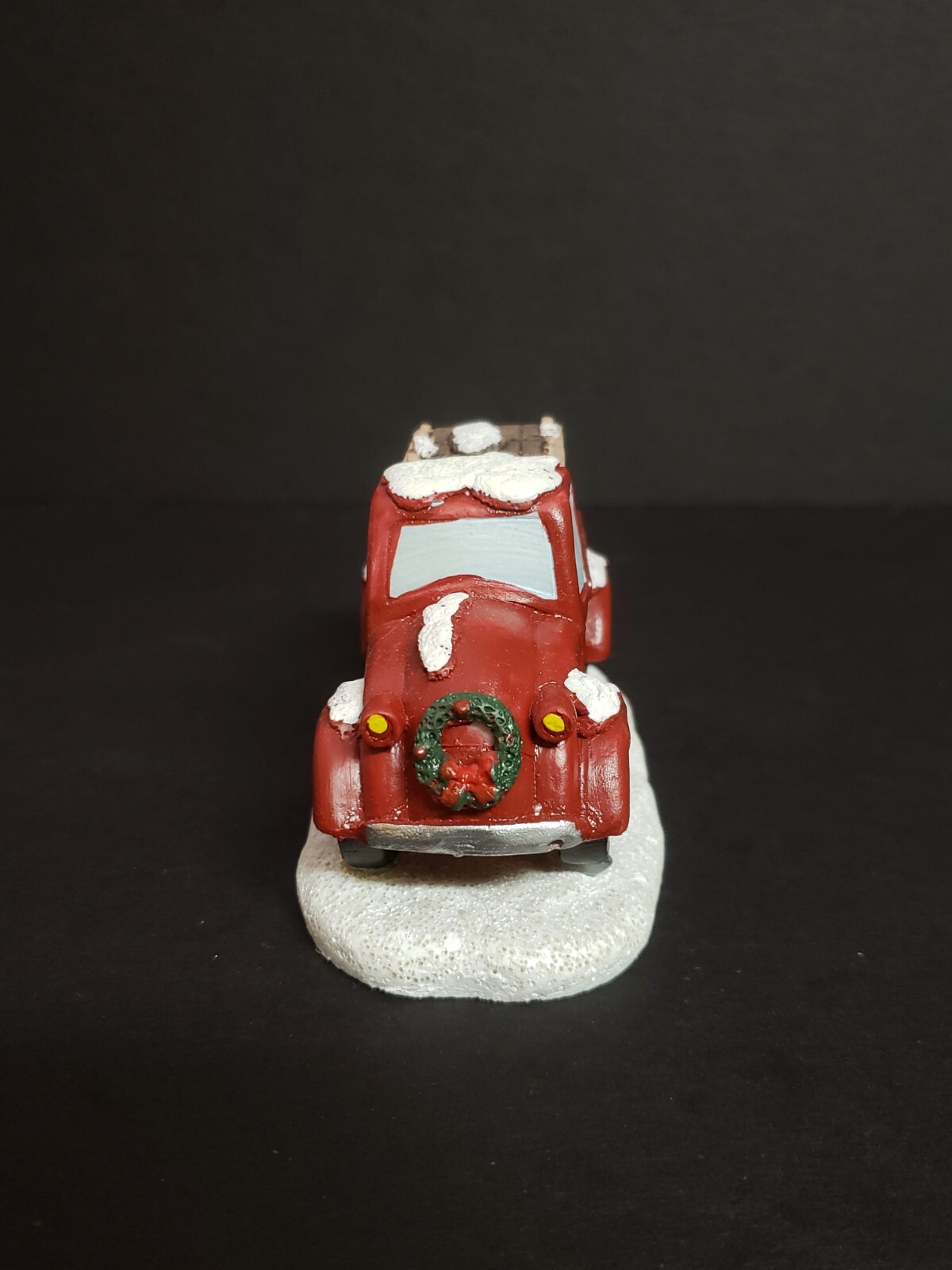 Holiday Time Santas Workbench Christmas Village Red Truck Hauling Wood Pickup