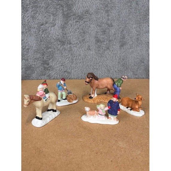 Vintage Ceramic Christmas Village Figurines Winter Farm Scene Blacksmith Set 5pc