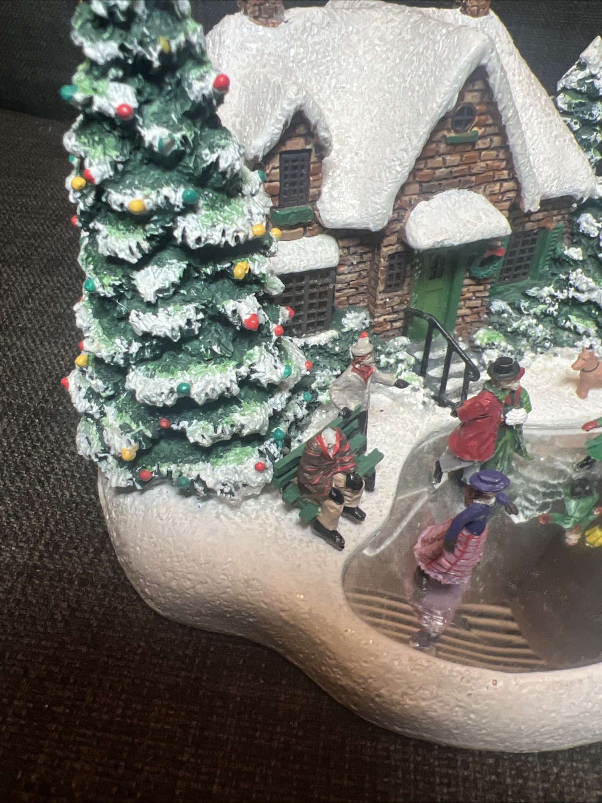 Vintage 2004 Thomas Kinkade Teleflora Christmas Lighted Cottage, Damaged