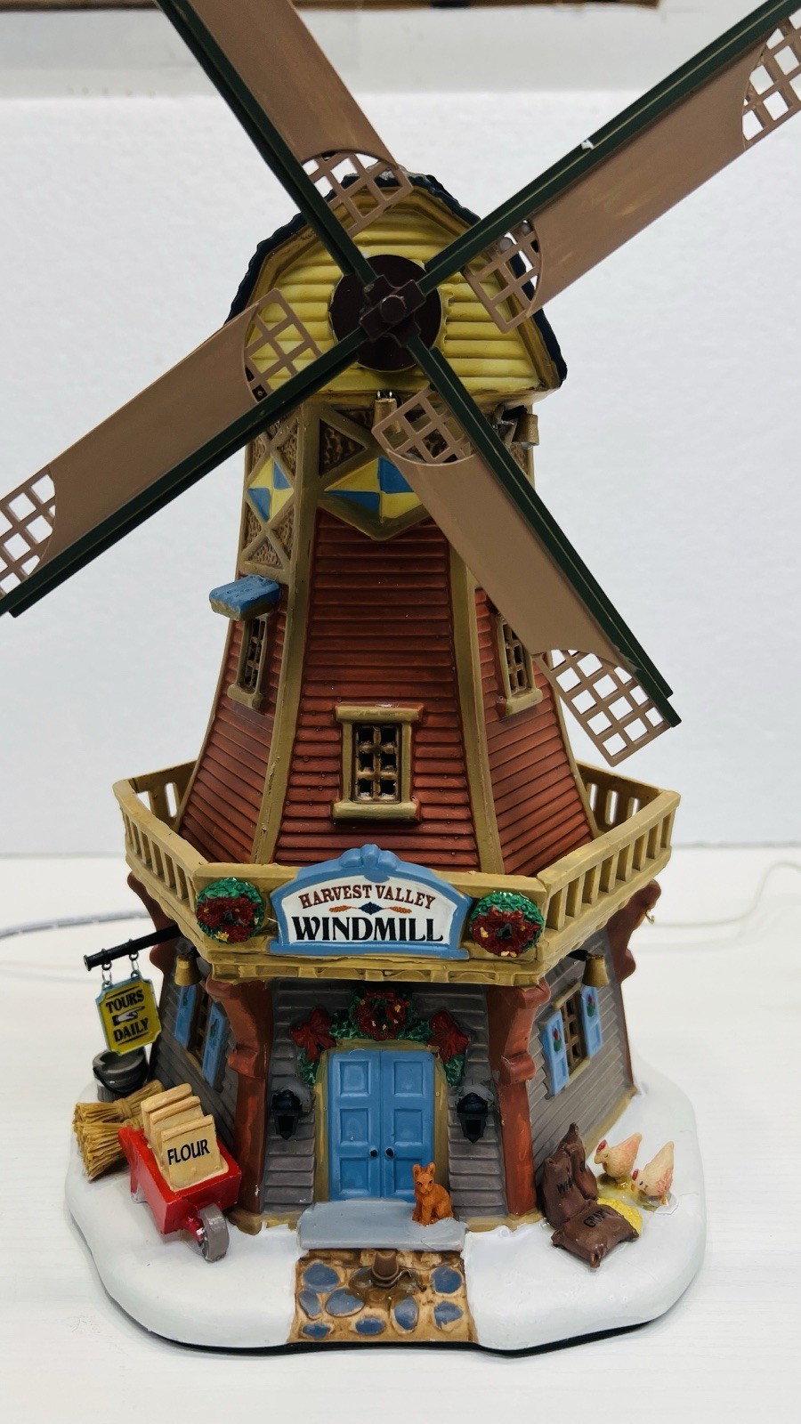 Lemax Village Collection “Harvest Valley Windmill” 45678 Retired 2014 NEW !