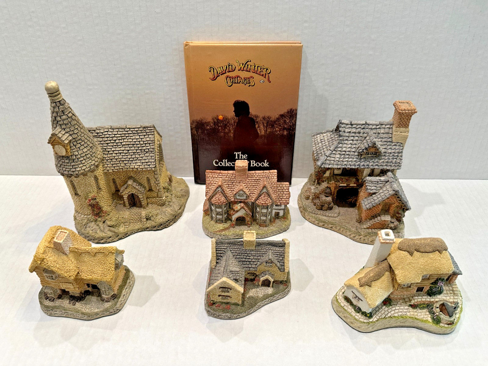 Lot of 6 Vintage David Winters’ Chapel, Shop, & Cottages plus Collectors’ Book