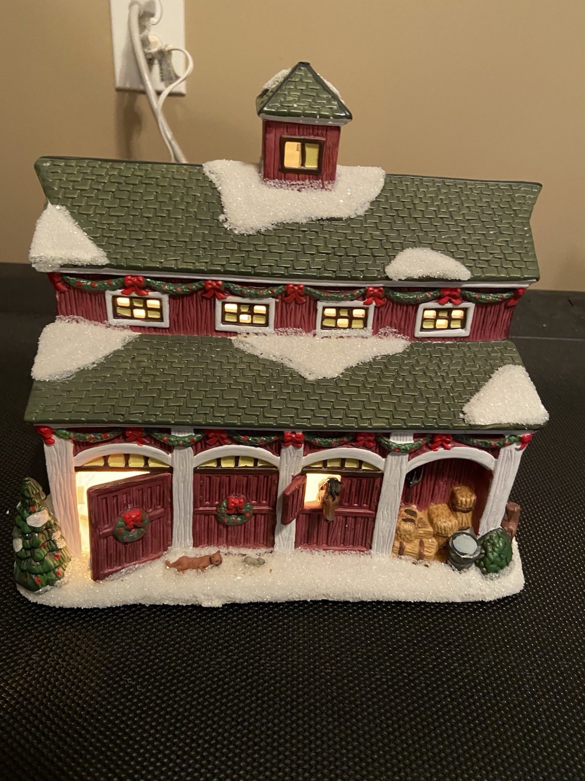 St. Nicholas Square Christmas Village Illuminated Country Stable 2009 Retired