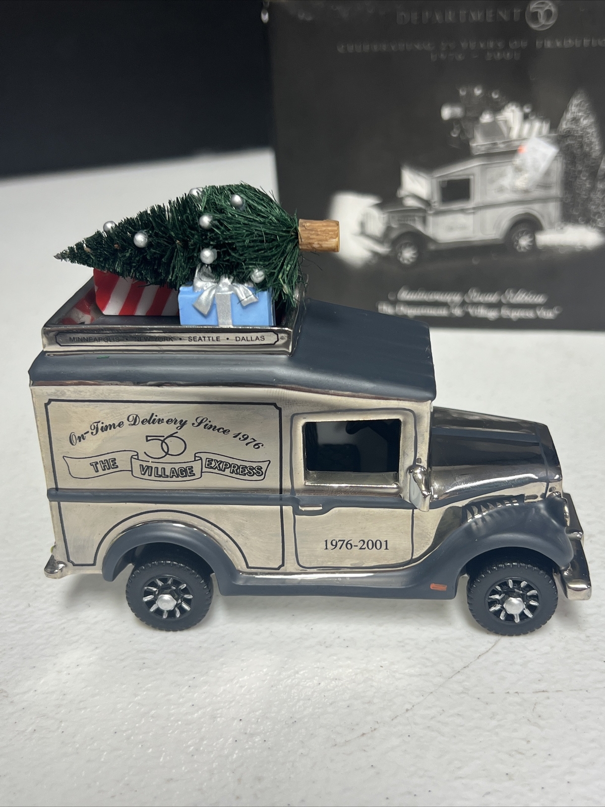 Dept 56 Village Express Van 25th Anniversary (Silver) Event Edition #52911