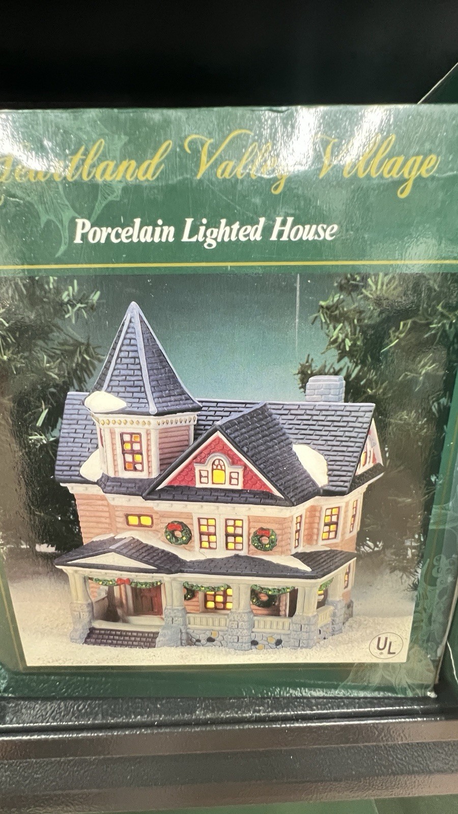 Heartland Valley Village “Pink Lady Farmhouse” Lighted House With Cord Excellent