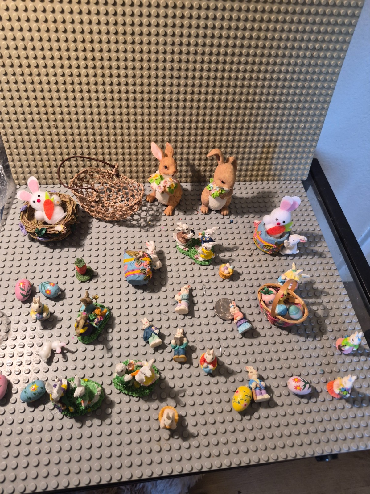 Vintage hoppy hollow Easter Village Accessory Figures Bunny various sizes felt
