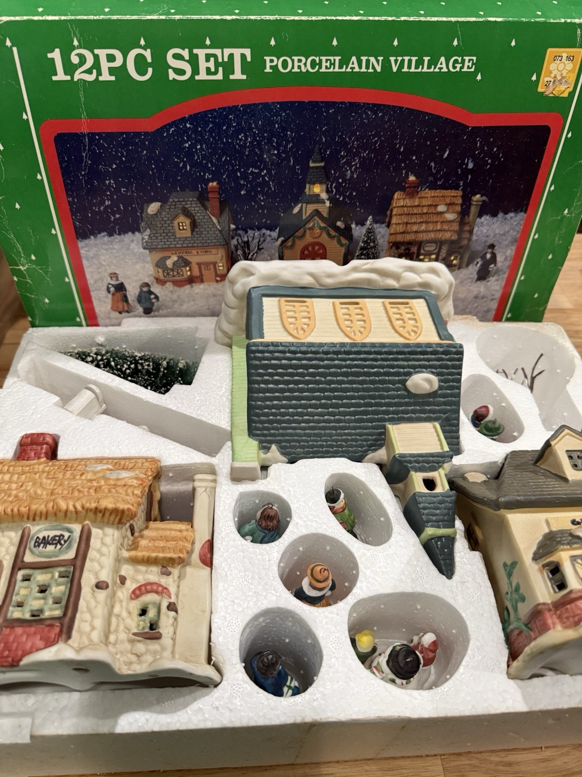 VTG Frank’s Nursery 12pc Lighted Porcelain Christmas Village Church Taiwan 90s