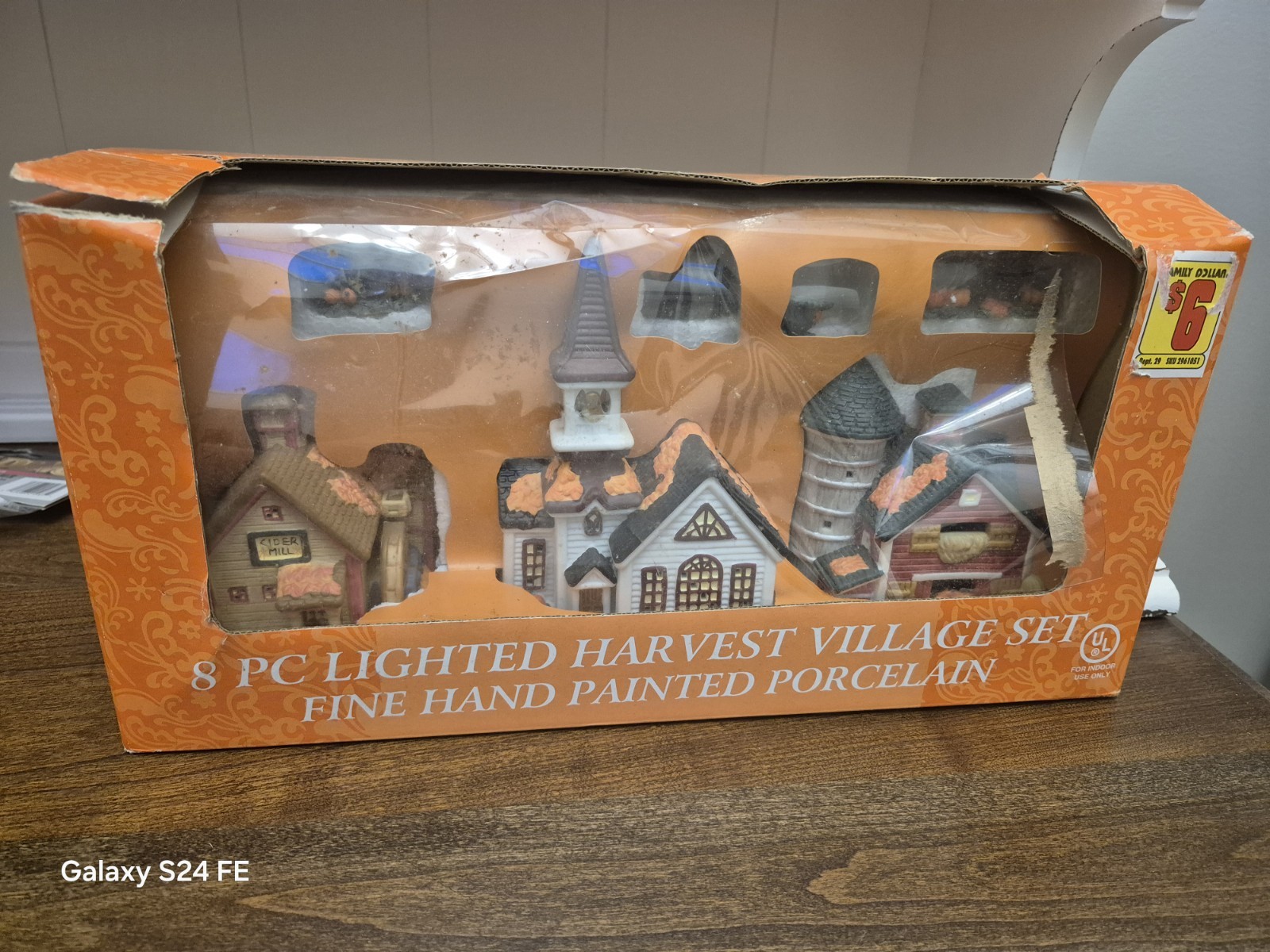 Vtg Autumn Heirlooms Fall Harvest Lighted Village Houses Set 8 Piece Set NEW
