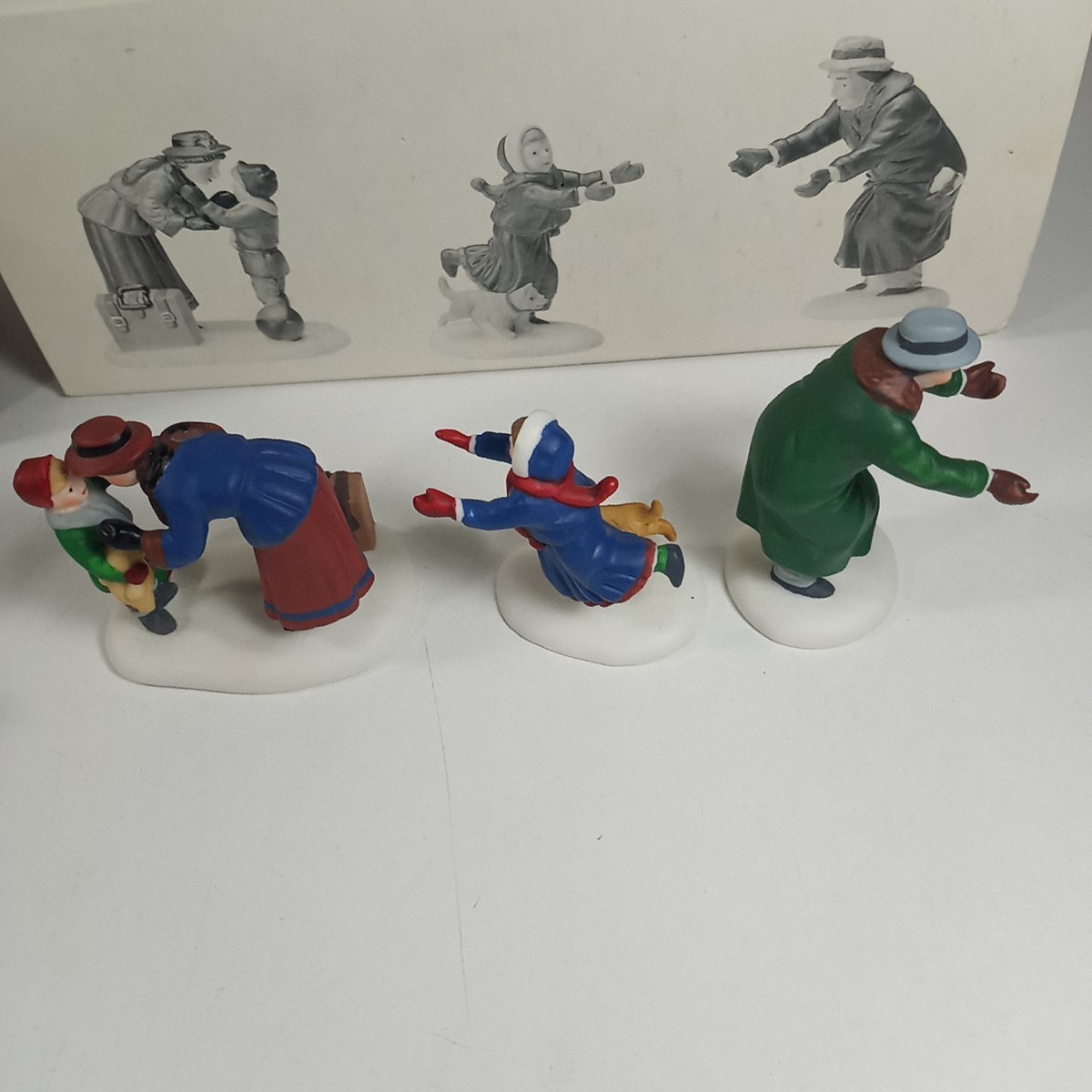 Dept 56 Heritage Village Lot Of 2 The Bird Seller & Welcome Home Figure Sets