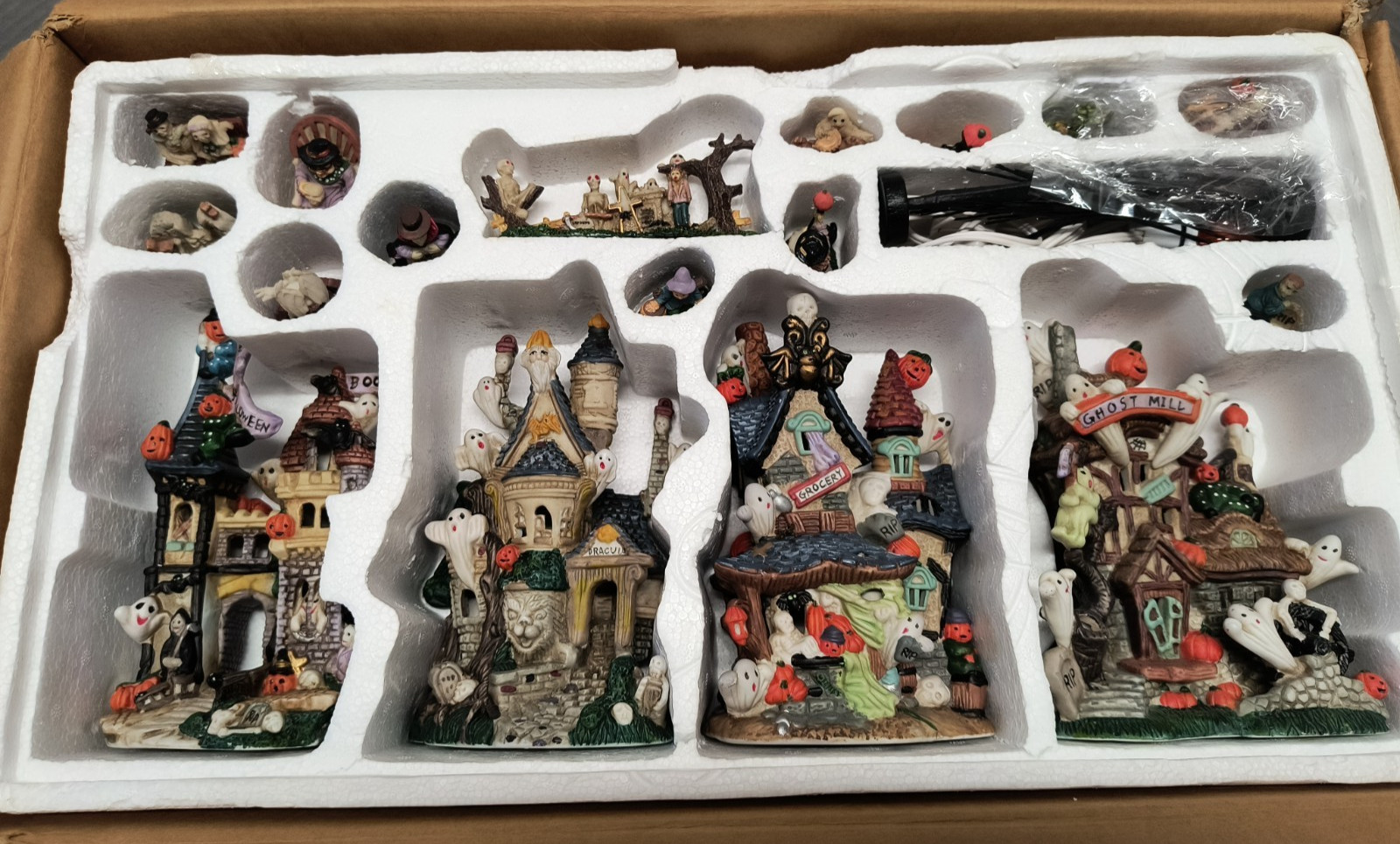 Lighted Halloween Ceramic Ghost Town Retired QVC 1996 Complete W/ Original Box