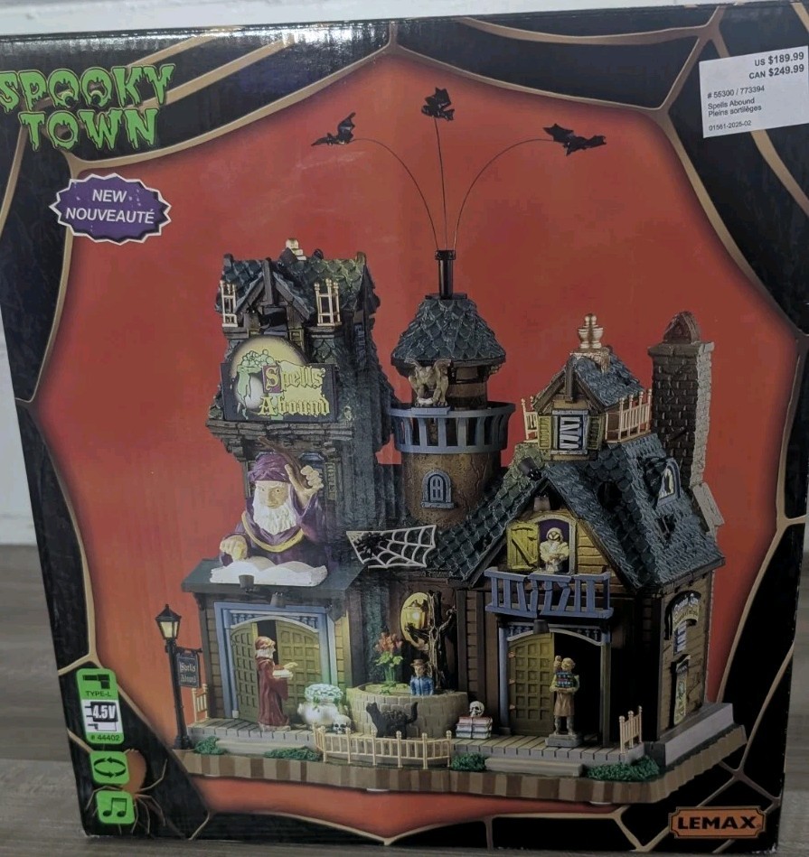 NEW! Lemax Spooky Town Halloween Village Spells Abound 55300 Sights & Sounds