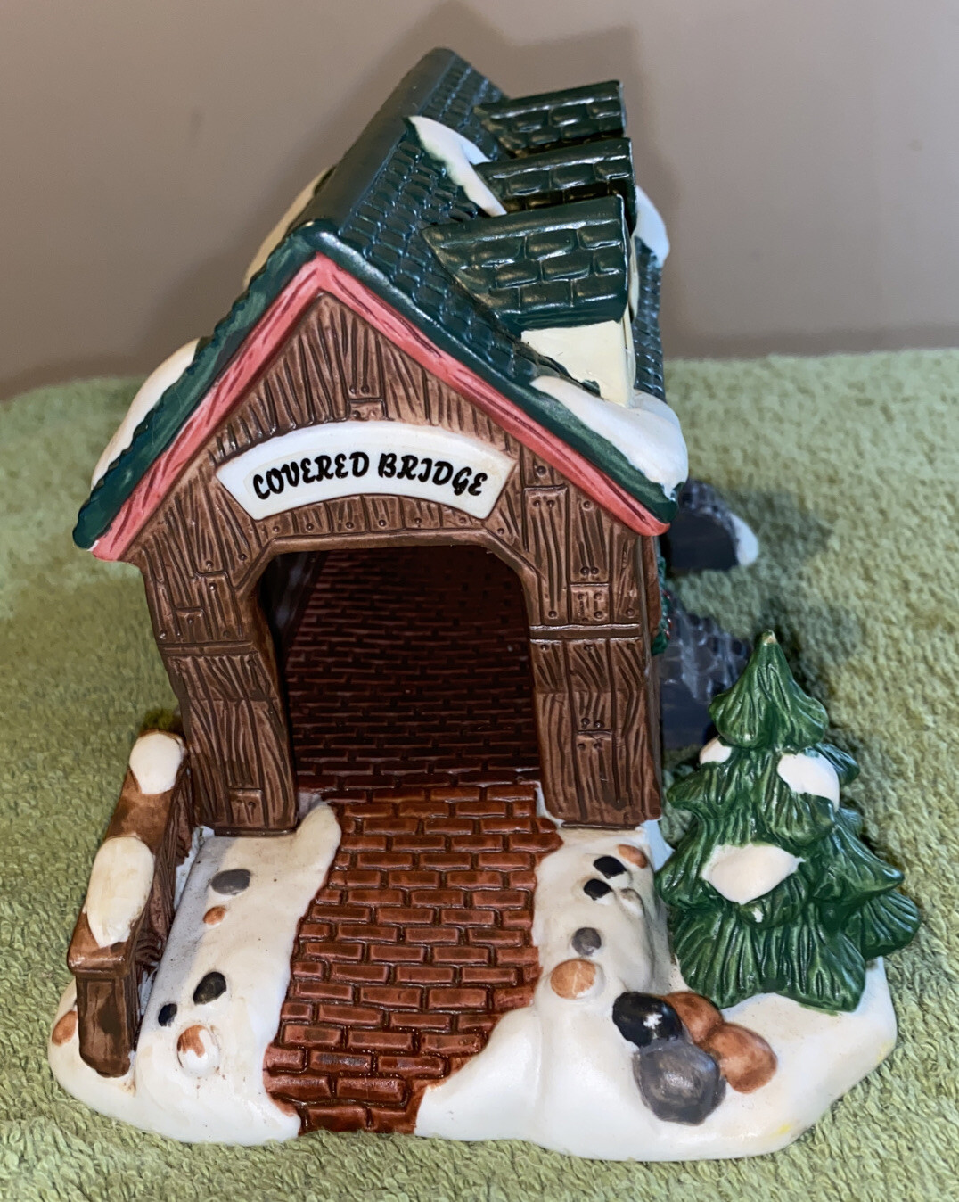 Heartland Valley Village Hand Painted Porcelain Bridge #9804154 RETIRED