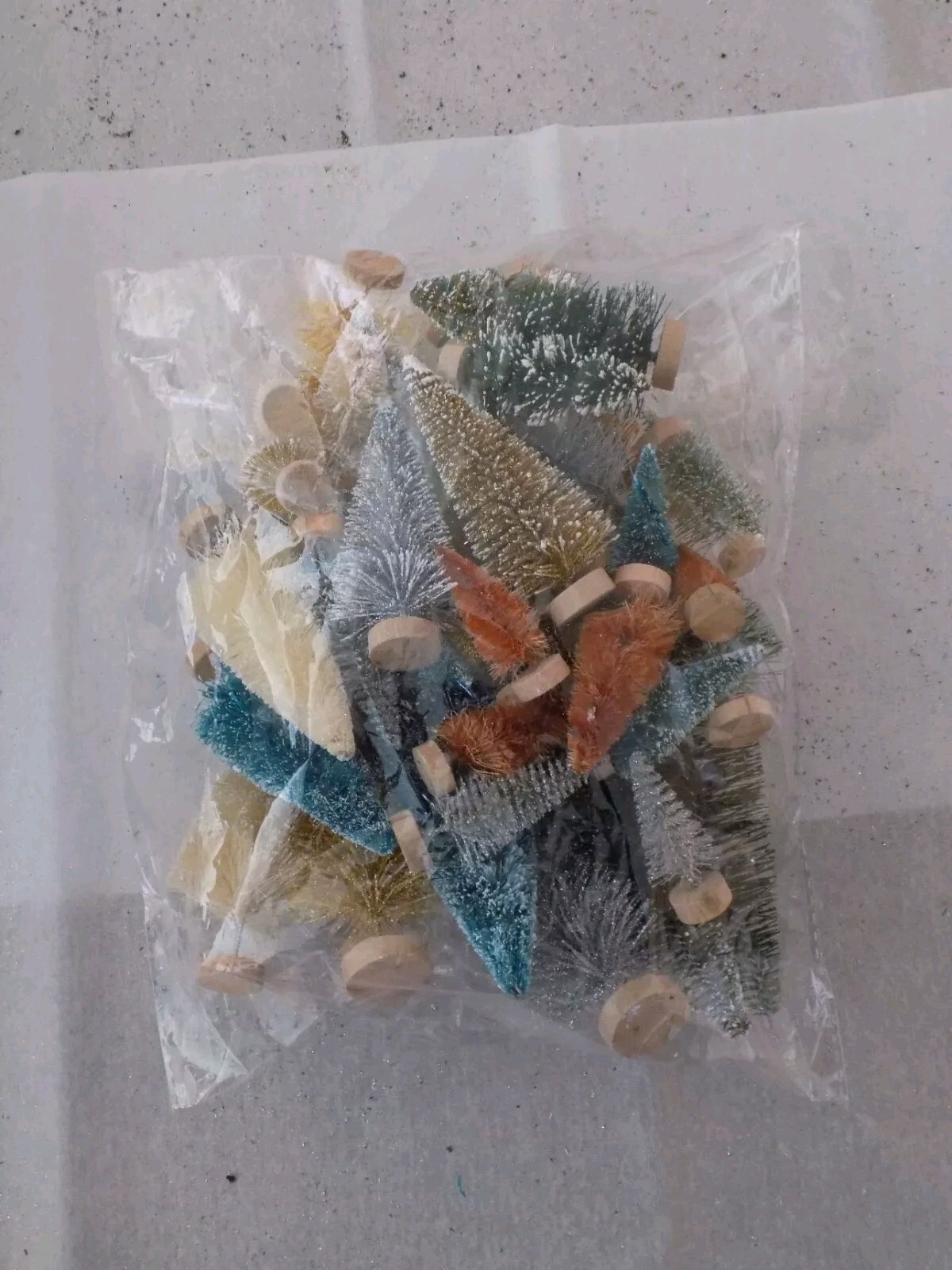 Christmas Tree Multi-Color 40 Pcs Scenery Village/Train Decoration Display