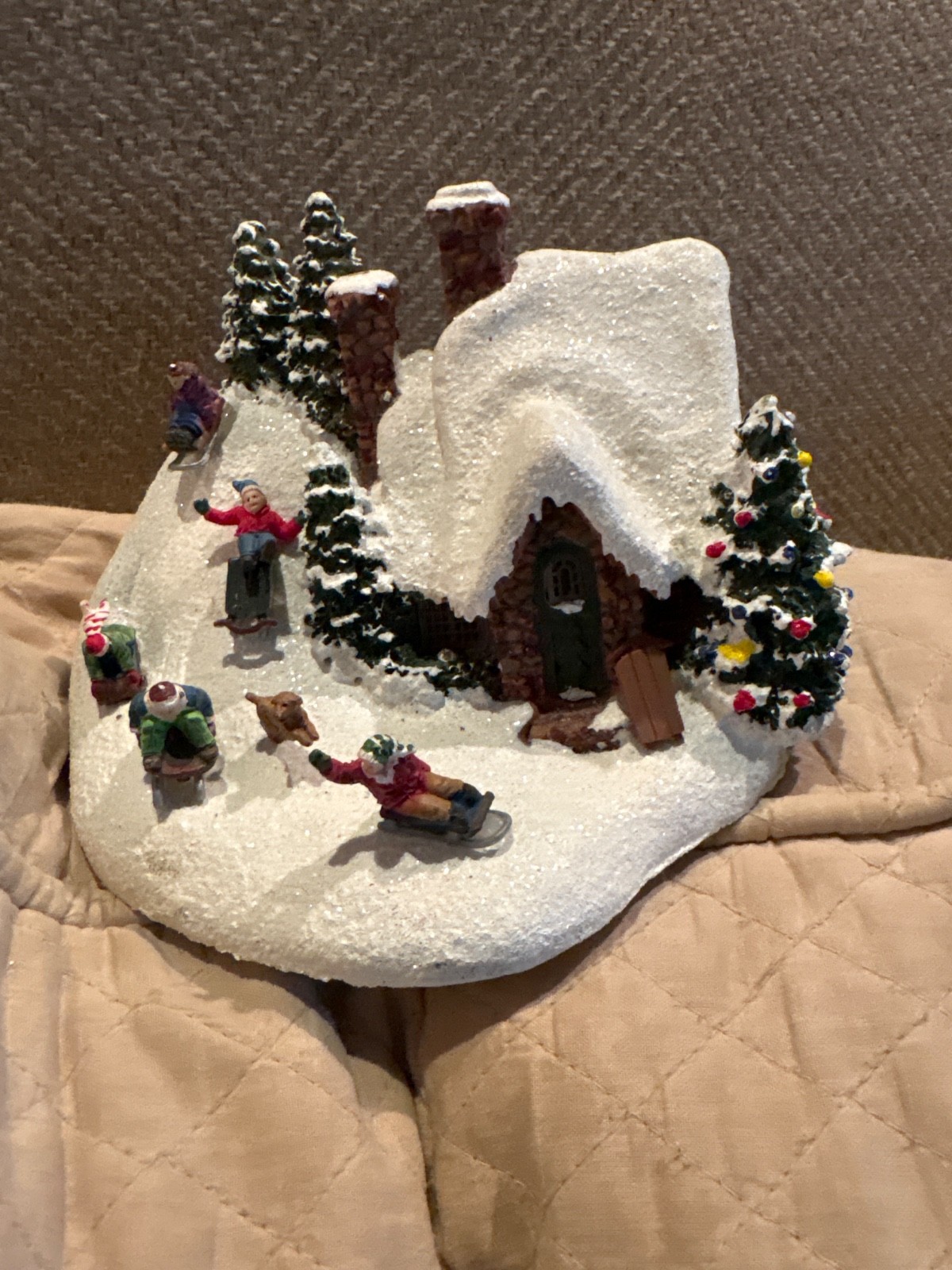 Thomas Kinkade the Sleigh Ride Christmas Village House 2009 Teleflora Light-Up